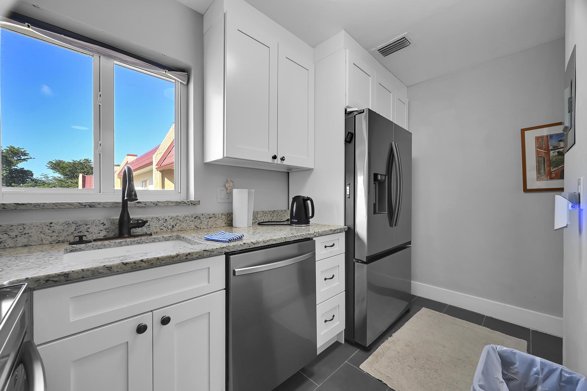 GOLDEN LAKES VILLAGE CONDO 1 THRU 13-A - Residential Lease