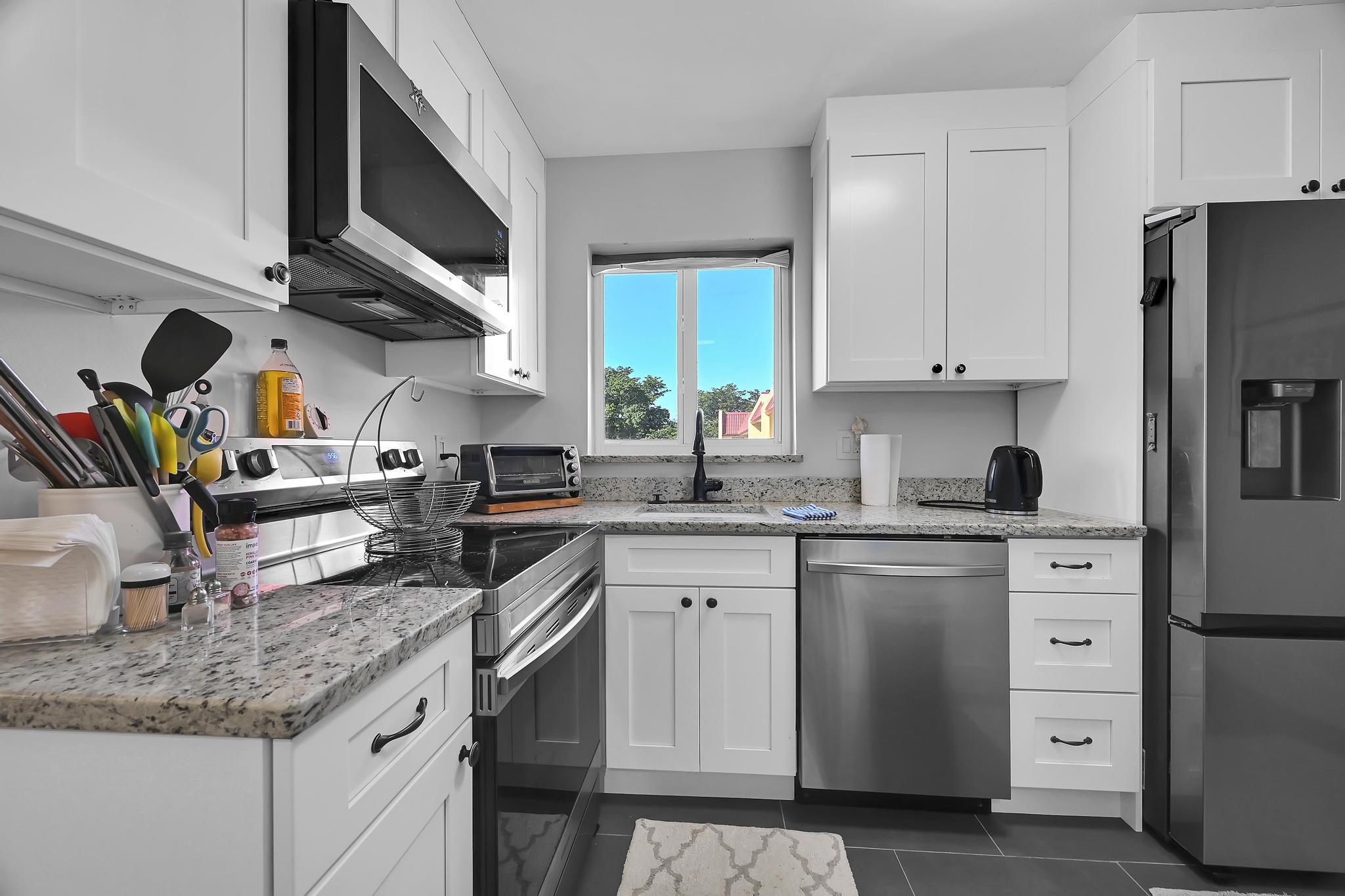 GOLDEN LAKES VILLAGE CONDO 1 THRU 13-A - Residential Lease