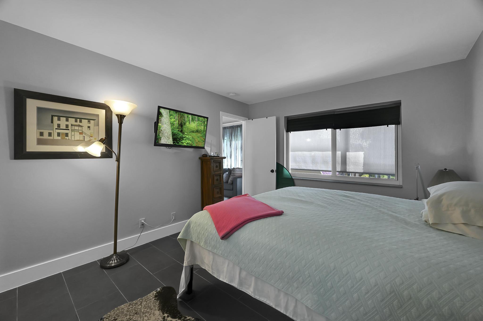 GOLDEN LAKES VILLAGE CONDO 1 THRU 13-A - Residential Lease