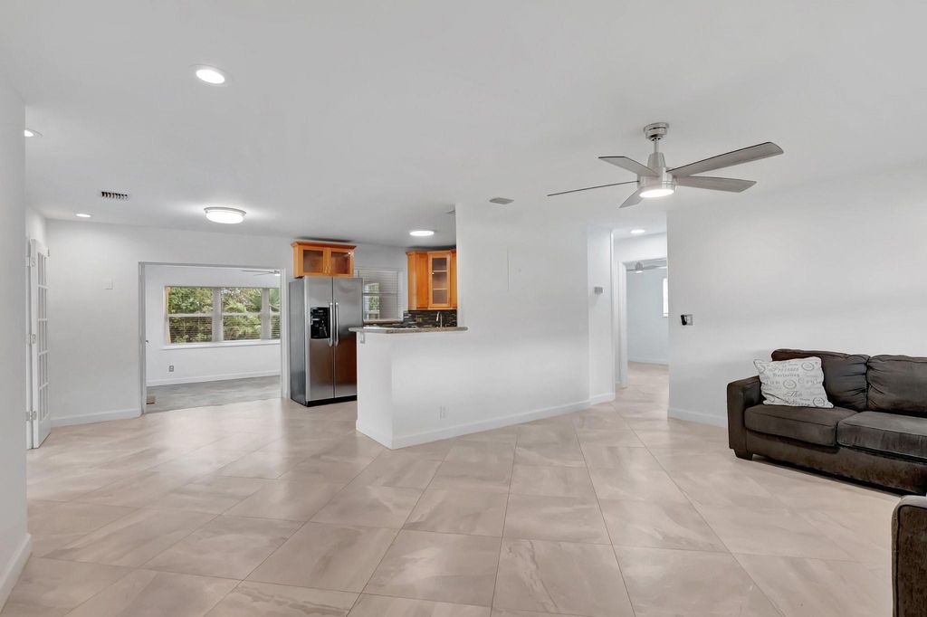 Photo of 101 SE 10th Court, Deerfield Beach, FL 33441 (MLS # F10499839)