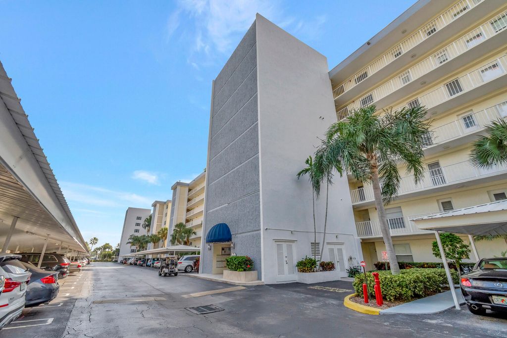 Photo of 1 Harbourside Drive #4502, Delray Beach, FL 33483 (MLS # B26012251)