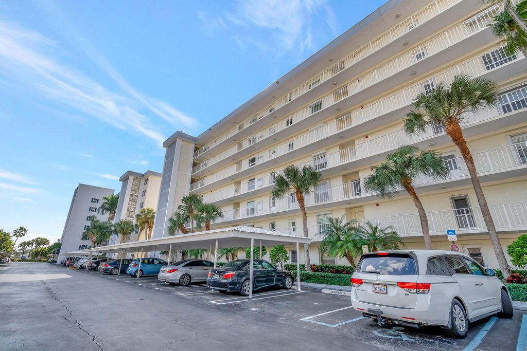 Photo of 1 Harbourside Drive #4502, Delray Beach, FL 33483 (MLS # B26012251)