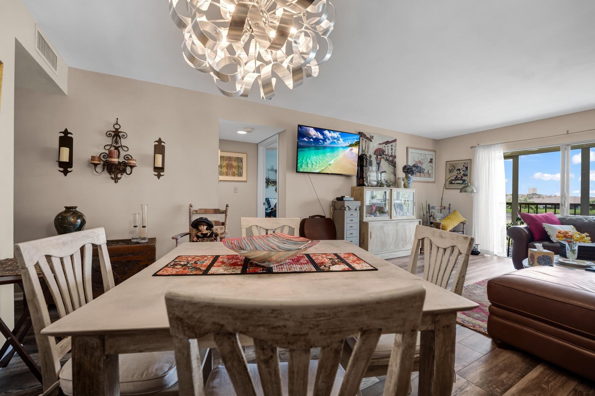 HUNTINGTON LAKES SEC TWO CONDOS - Residential