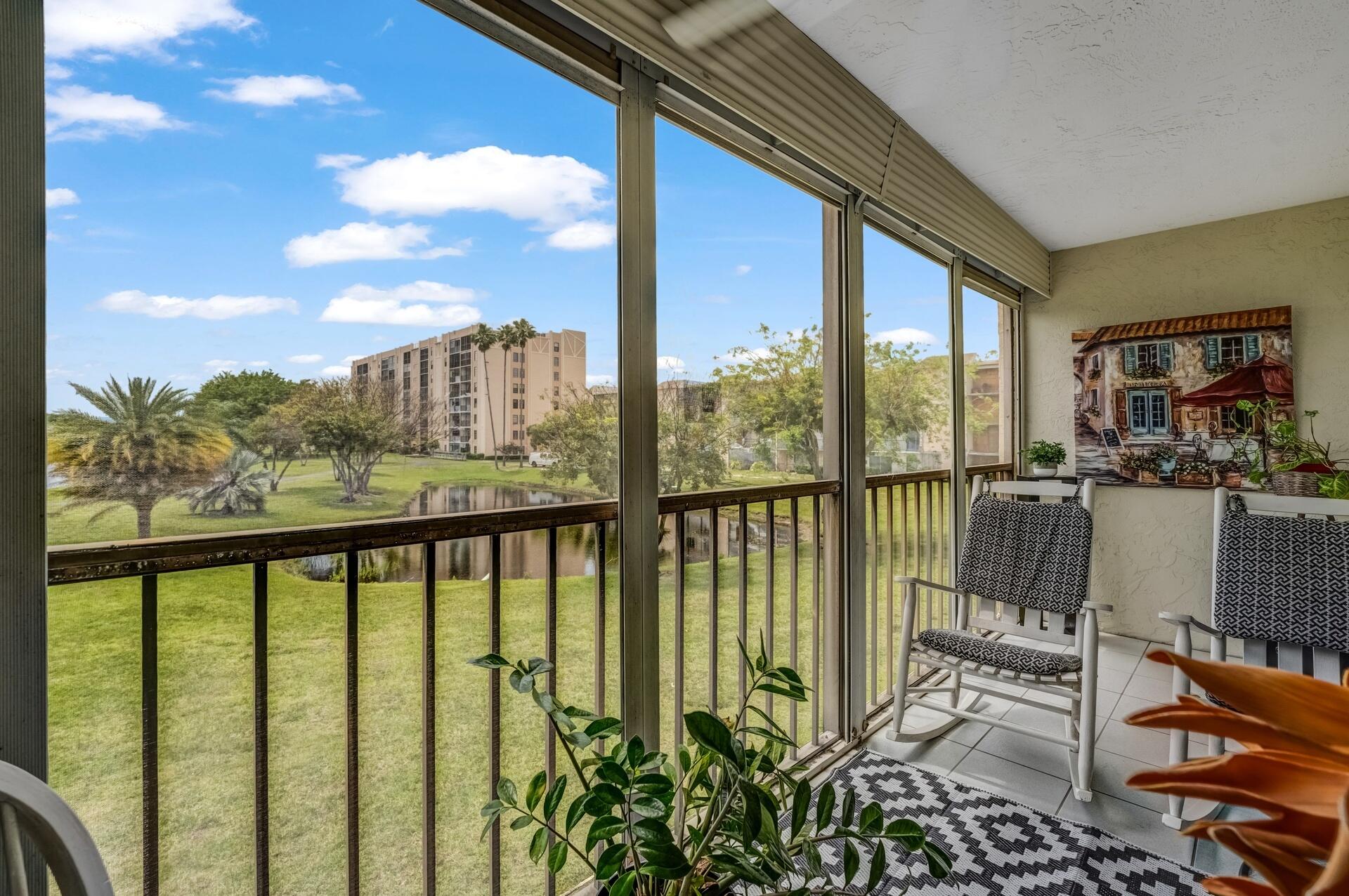 HUNTINGTON LAKES SEC TWO CONDOS - Residential