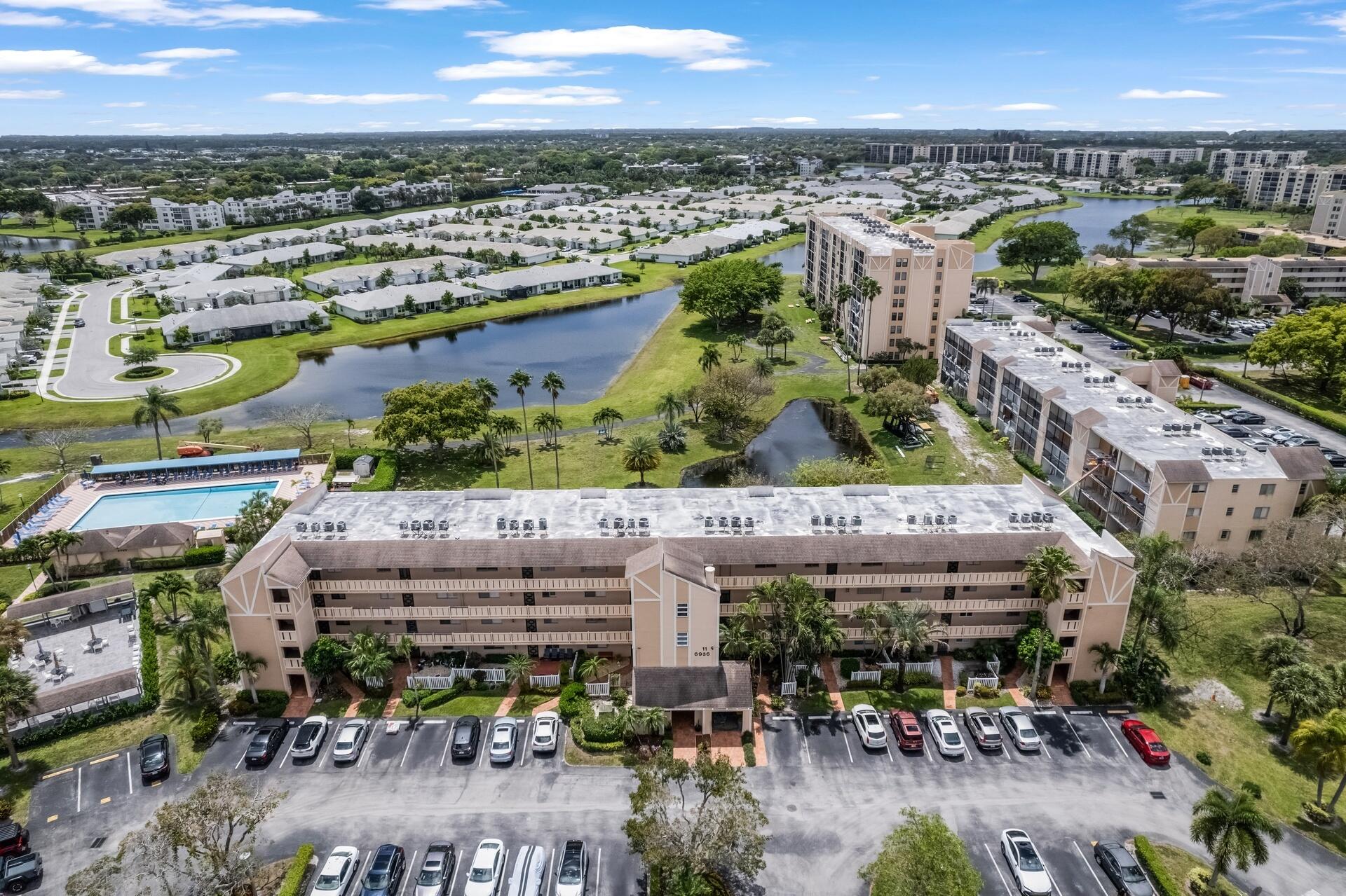 HUNTINGTON LAKES SEC TWO CONDOS - Residential