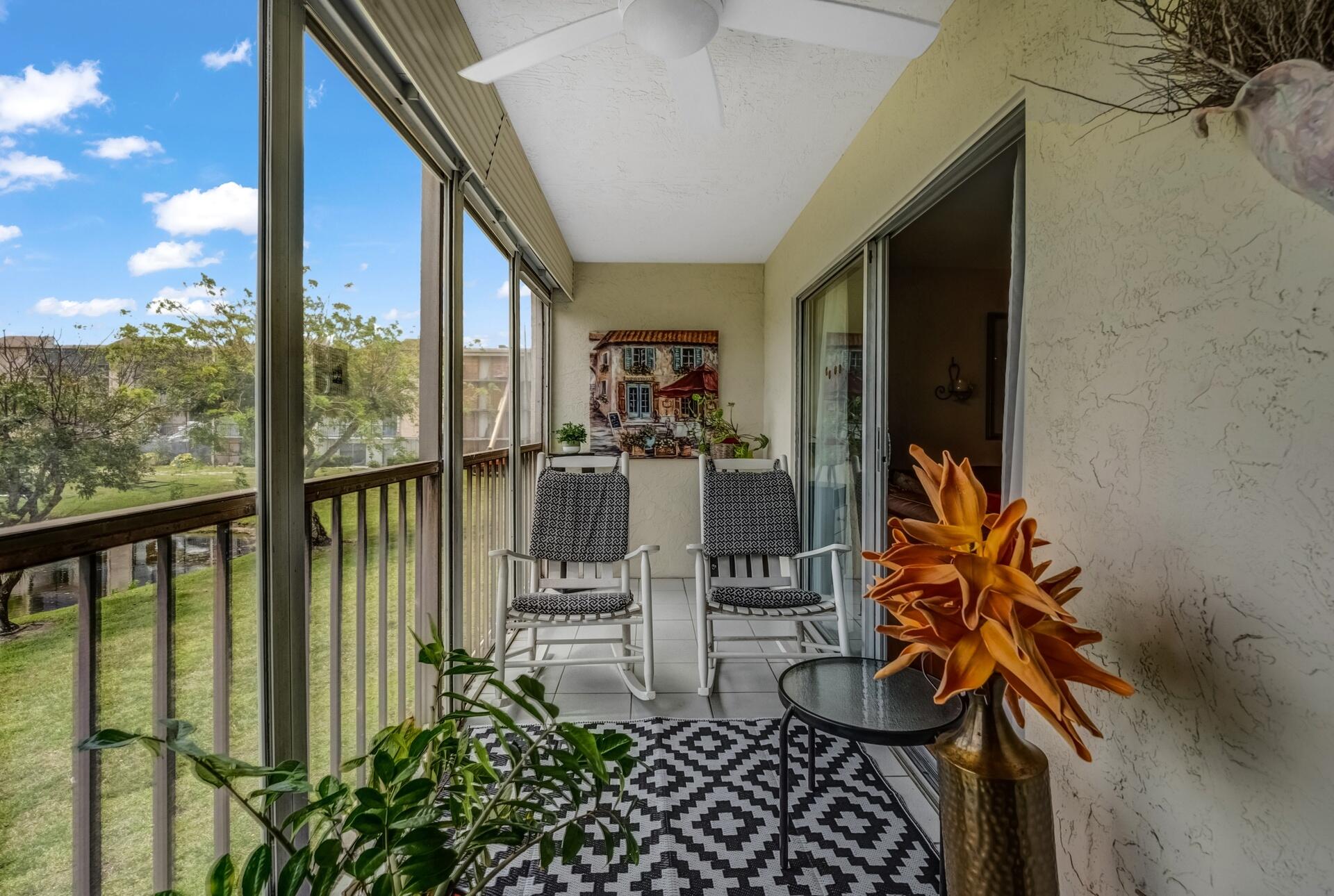 HUNTINGTON LAKES SEC TWO CONDOS - Residential