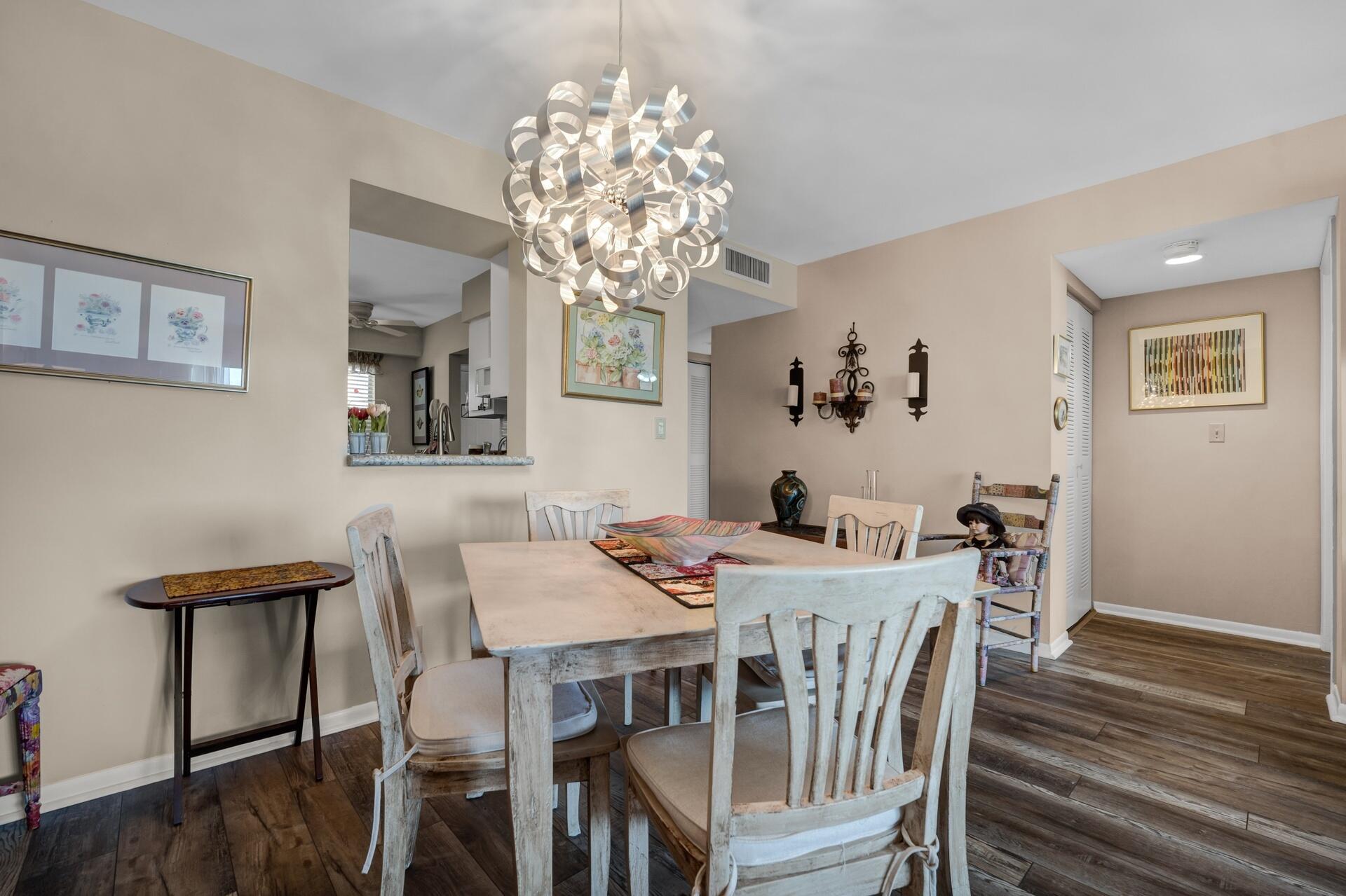 HUNTINGTON LAKES SEC TWO CONDOS - Residential