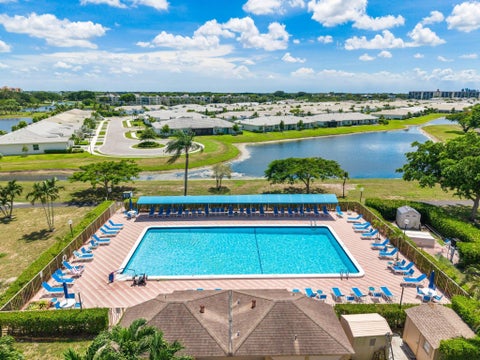 Tiny photo for 6936 Huntington Lane #204, Delray Beach, FL 33446 (MLS # B26017430)