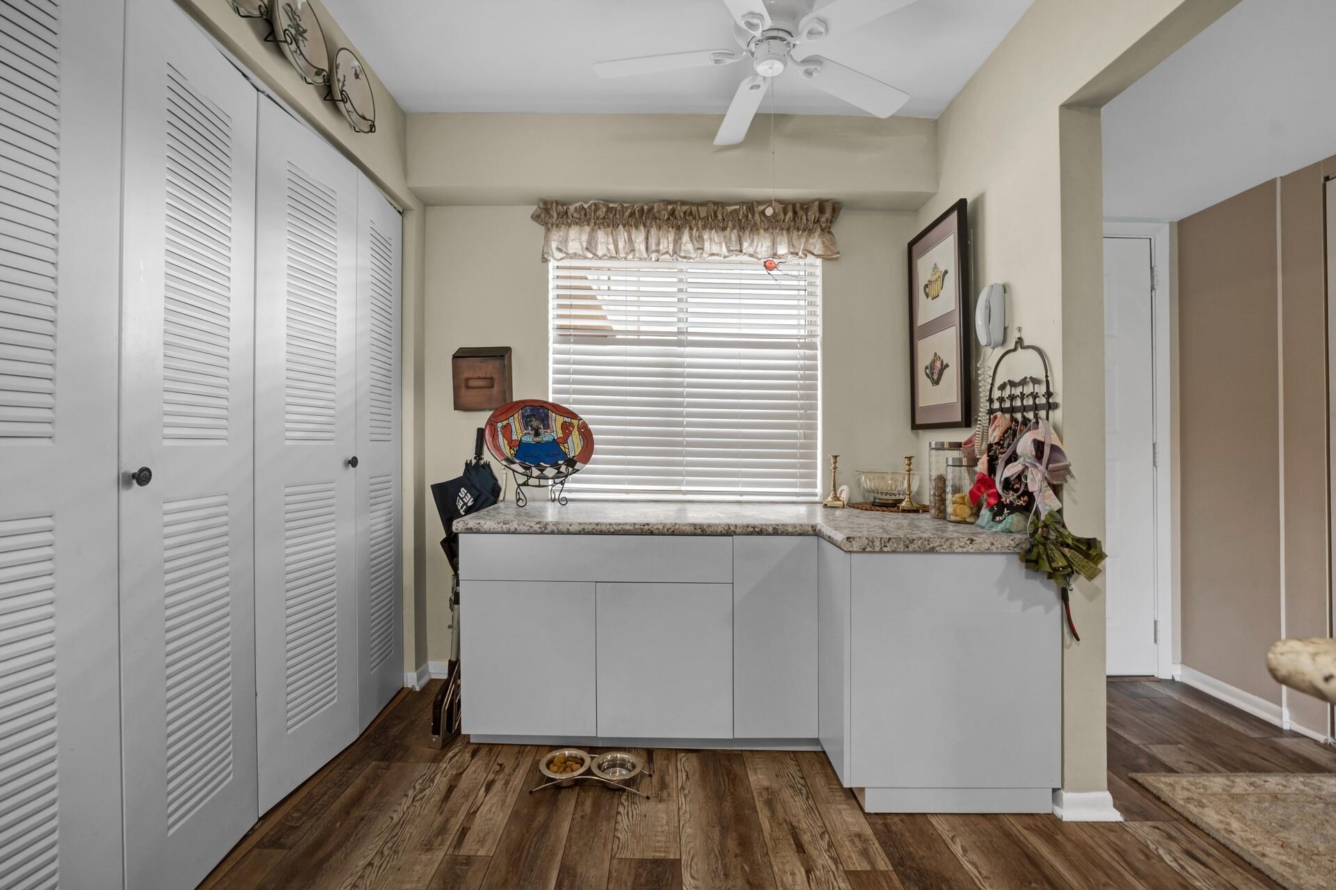 HUNTINGTON LAKES SEC TWO CONDOS - Residential