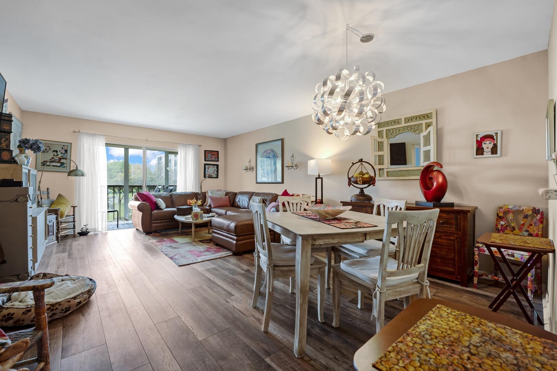 HUNTINGTON LAKES SEC TWO CONDOS - Residential