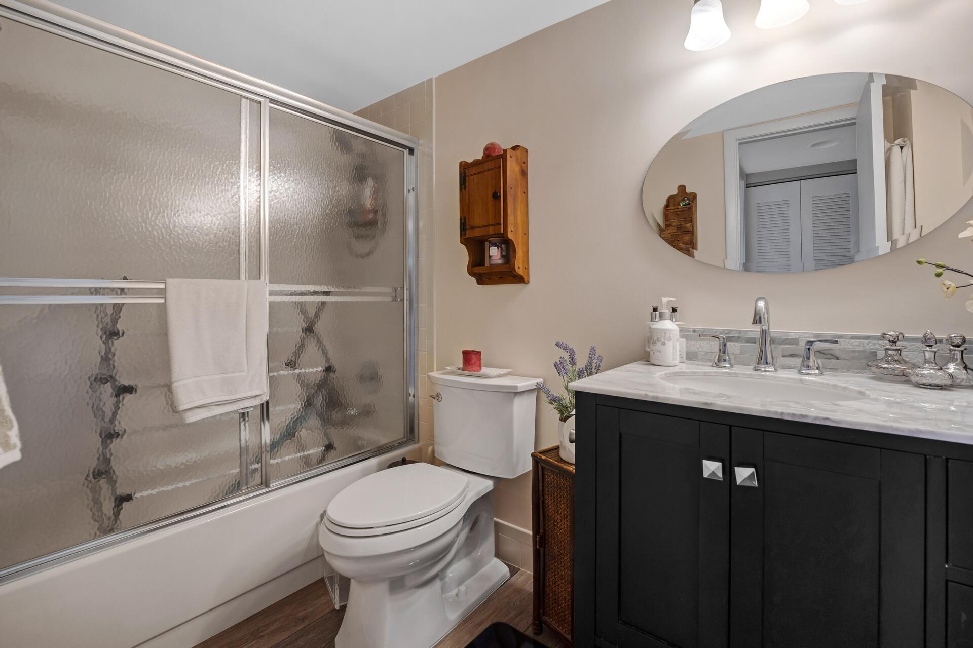 HUNTINGTON LAKES SEC TWO CONDOS - Residential