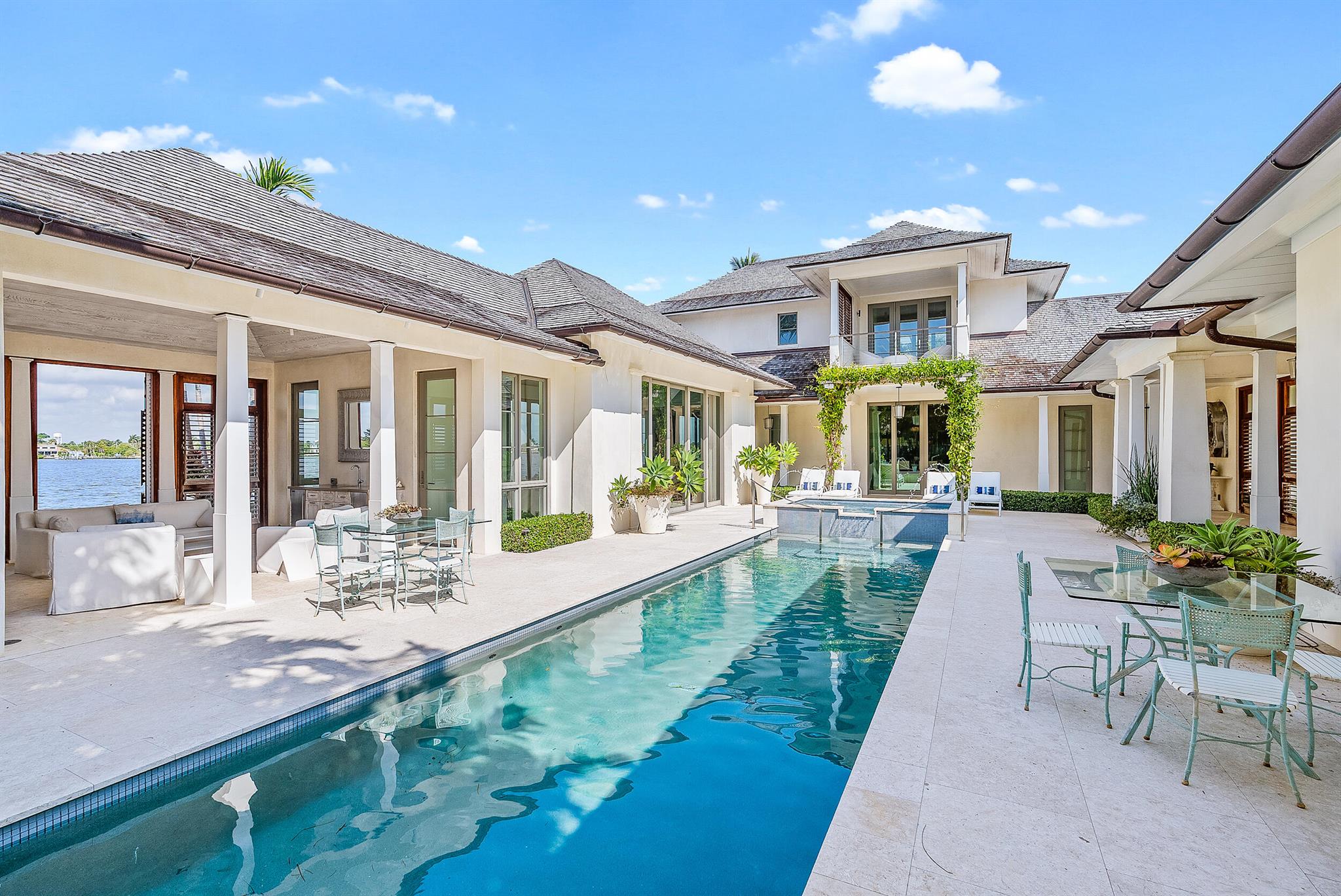 2266 Ibis Isle Road W