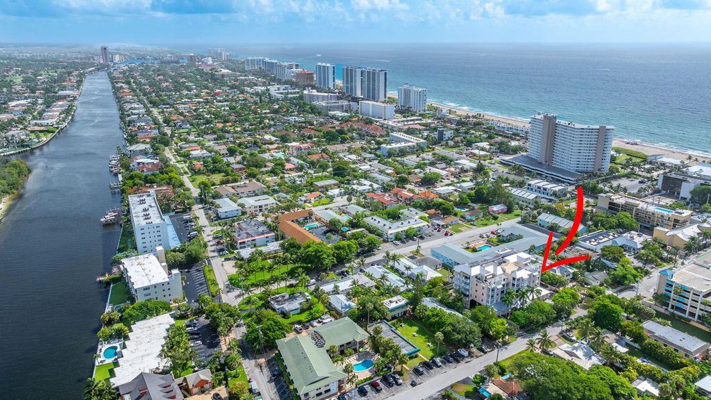 Photo of 1931 NE 2nd Street #402, Deerfield Beach, FL 33441 (MLS # F10508290)