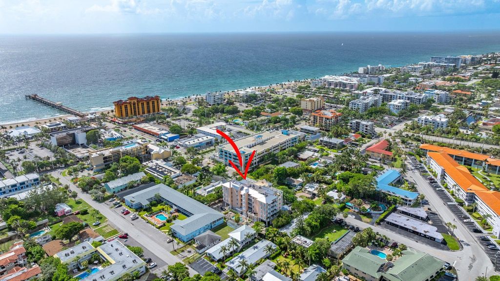 Photo of 1931 NE 2nd Street #402, Deerfield Beach, FL 33441 (MLS # F10508290)