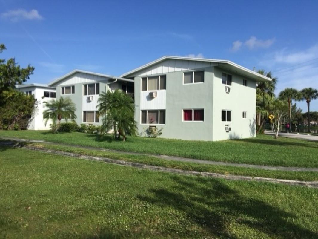 updated 1/1 apartment, bottom floor, impact windows, must see.