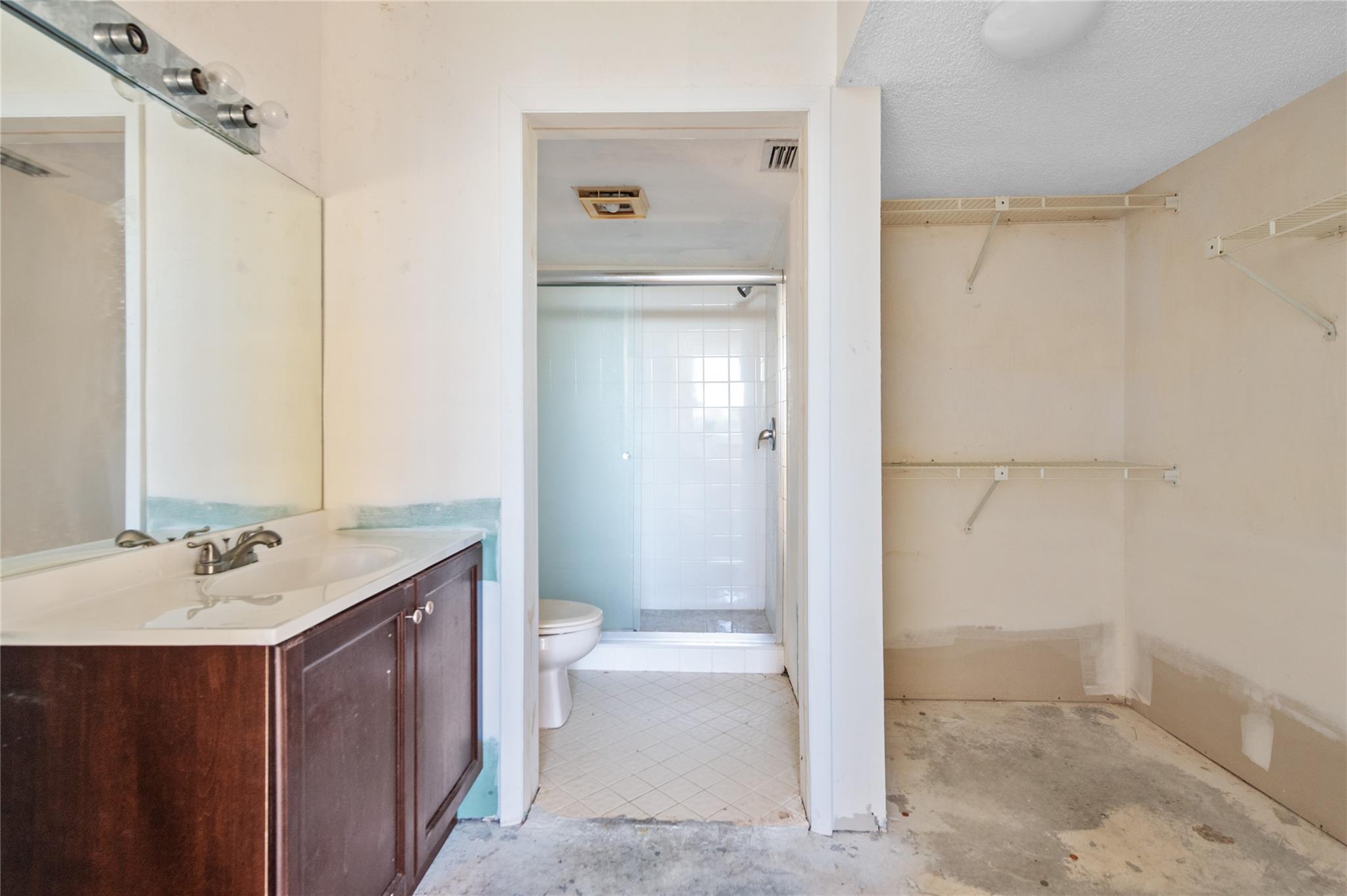 APPLEWOOD 2 - Residential