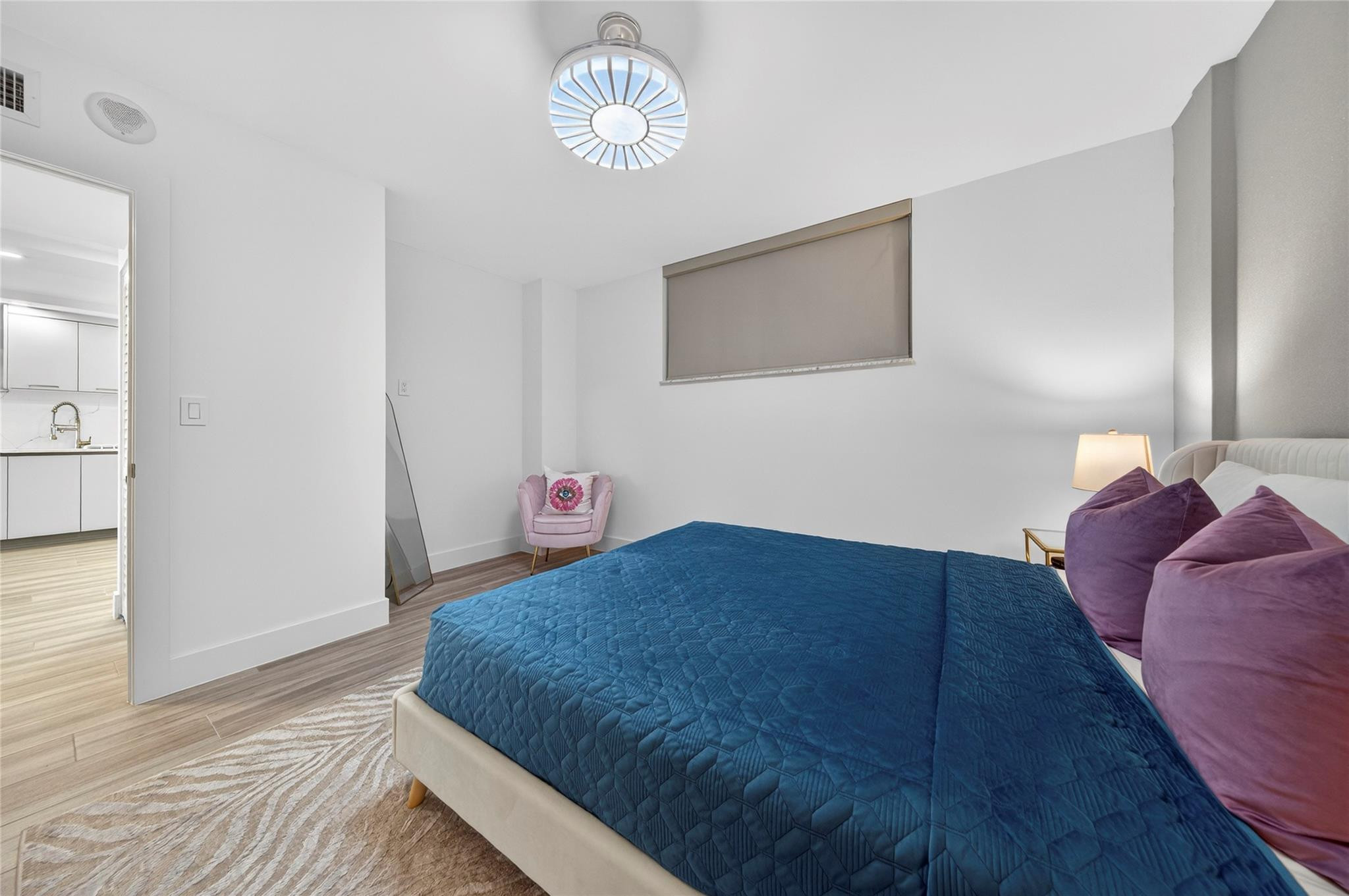 Admiralty Towers - Residential