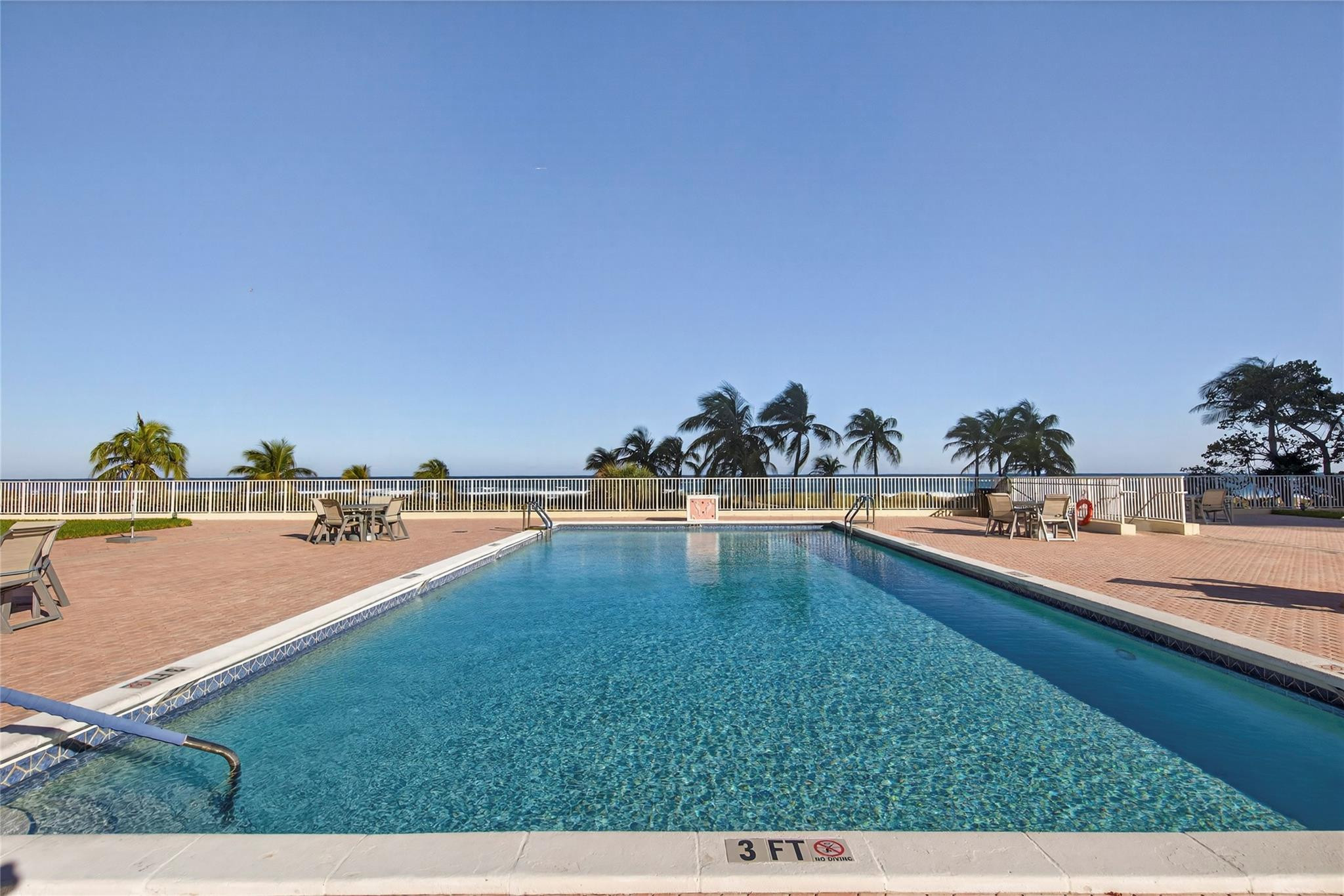 Admiralty Towers - Residential