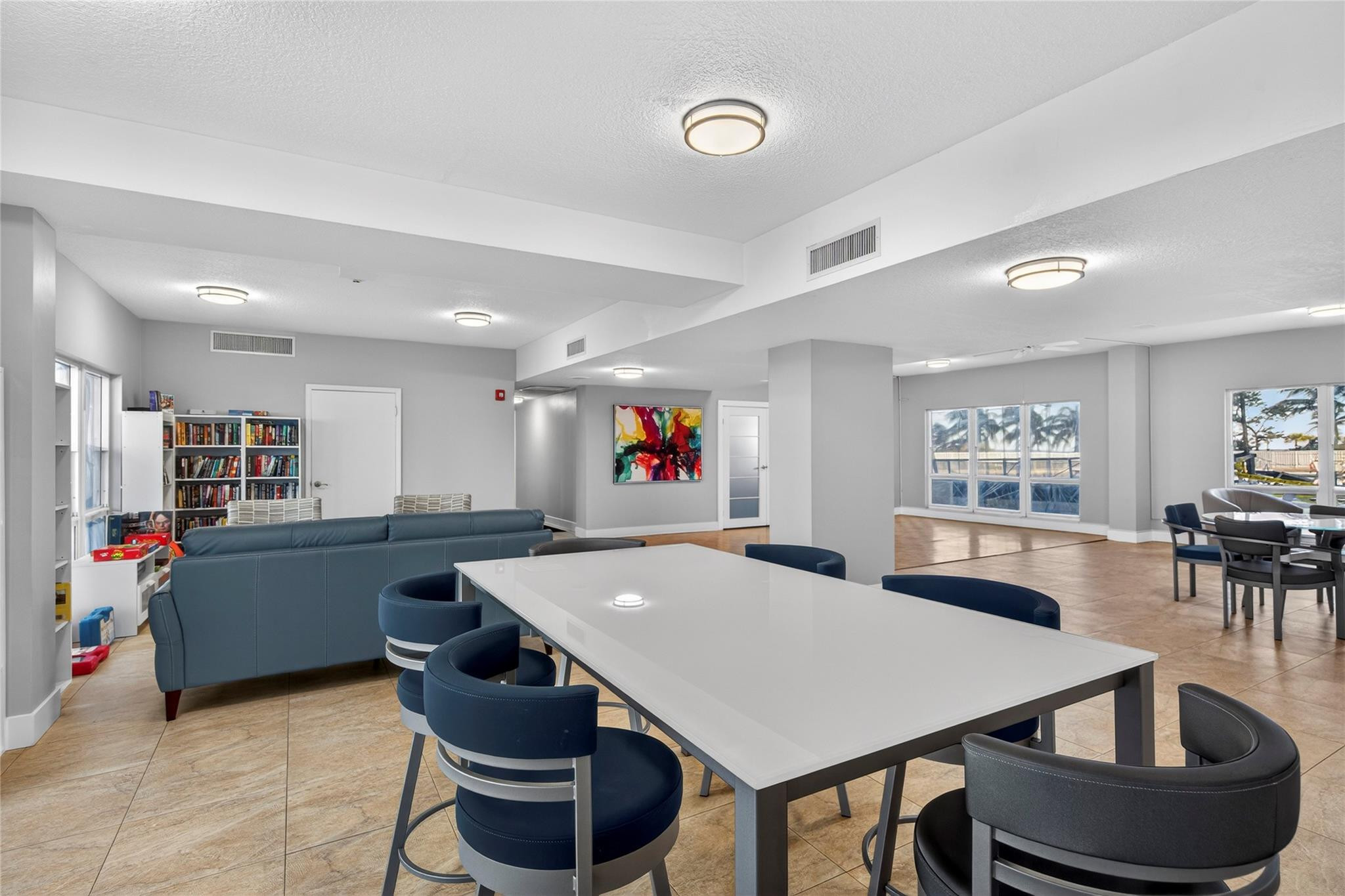 Admiralty Towers - Residential