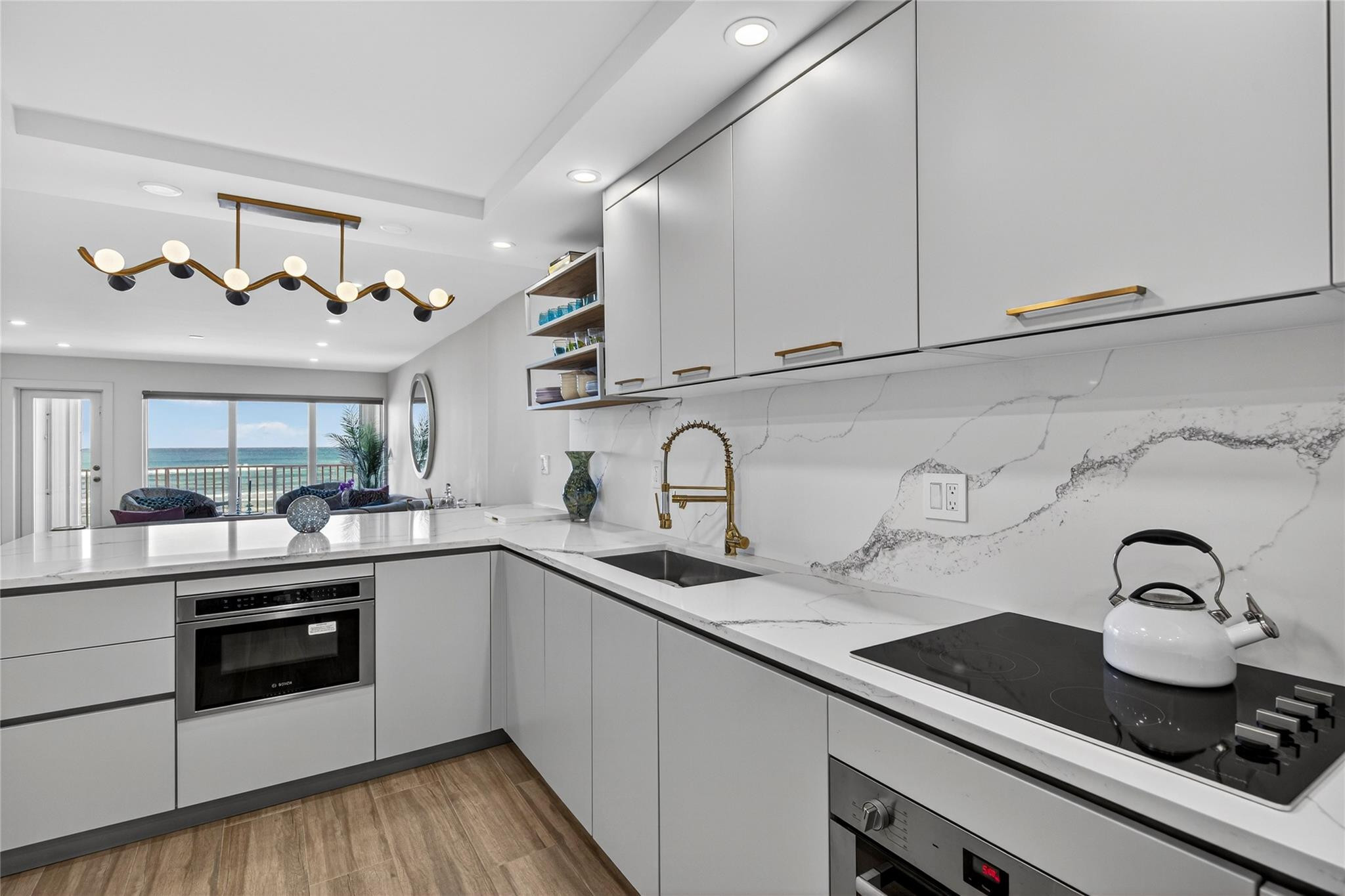 Admiralty Towers - Residential