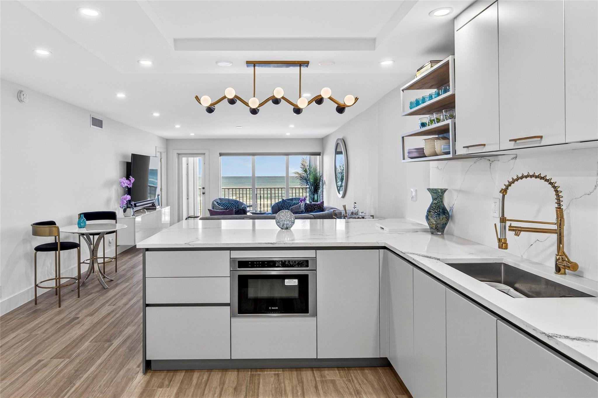 Admiralty Towers - Residential