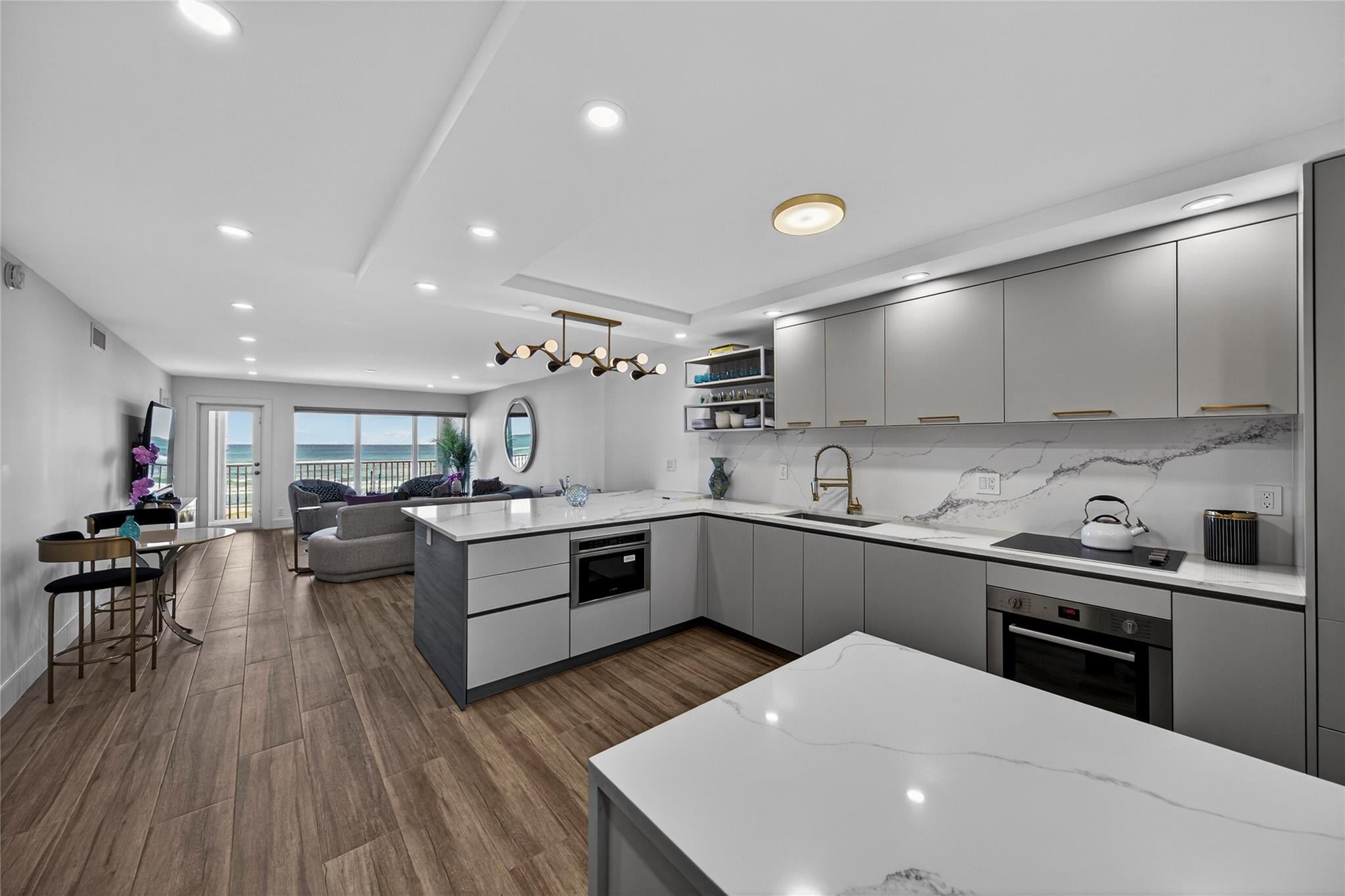 Admiralty Towers - Residential