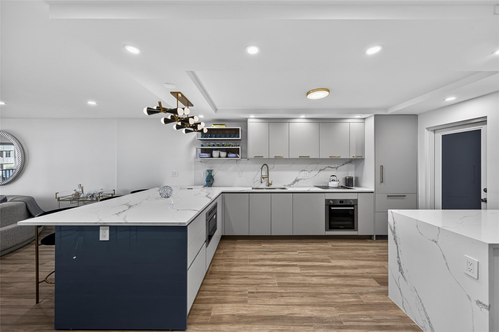 Admiralty Towers - Residential