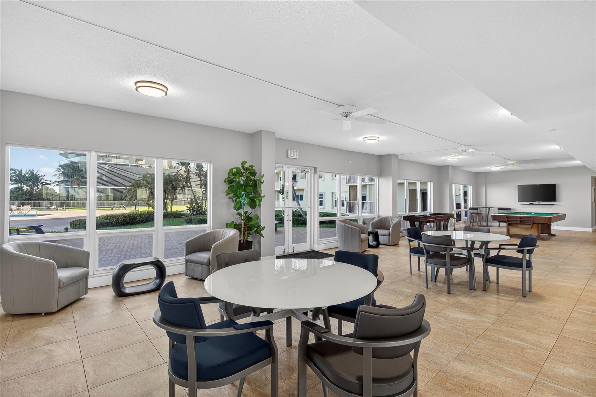 Admiralty Towers - Residential