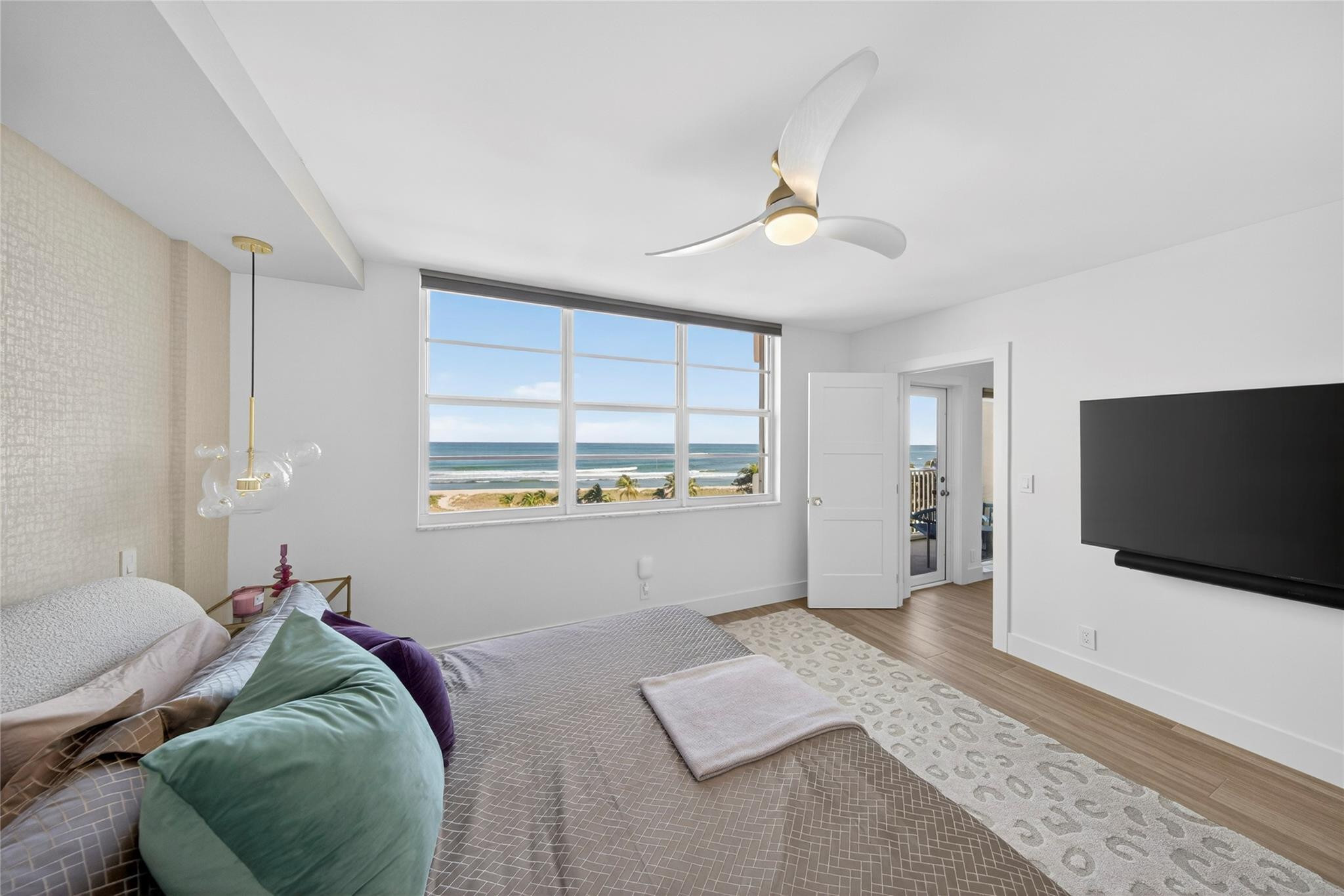 Admiralty Towers - Residential