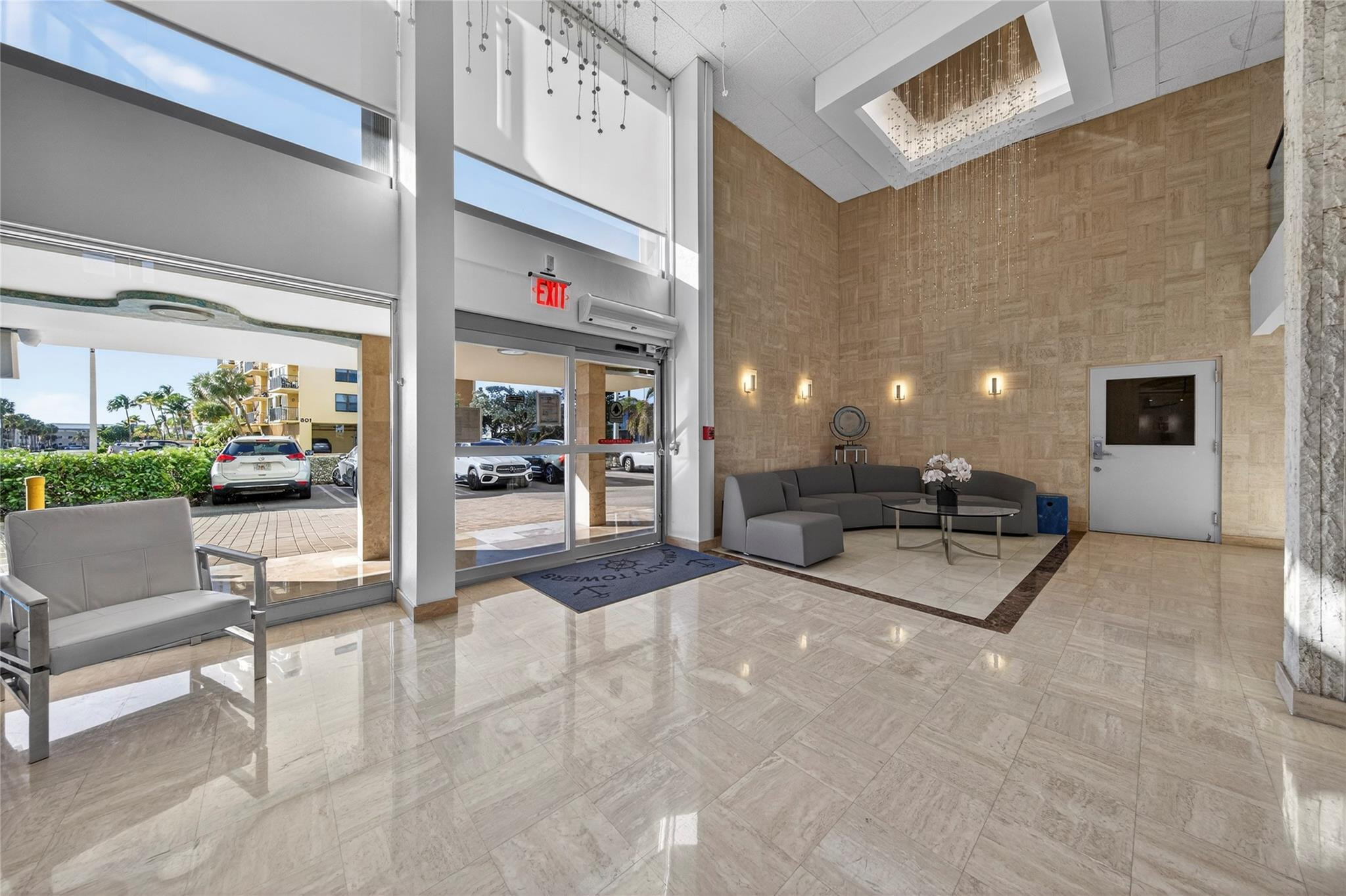 Admiralty Towers - Residential