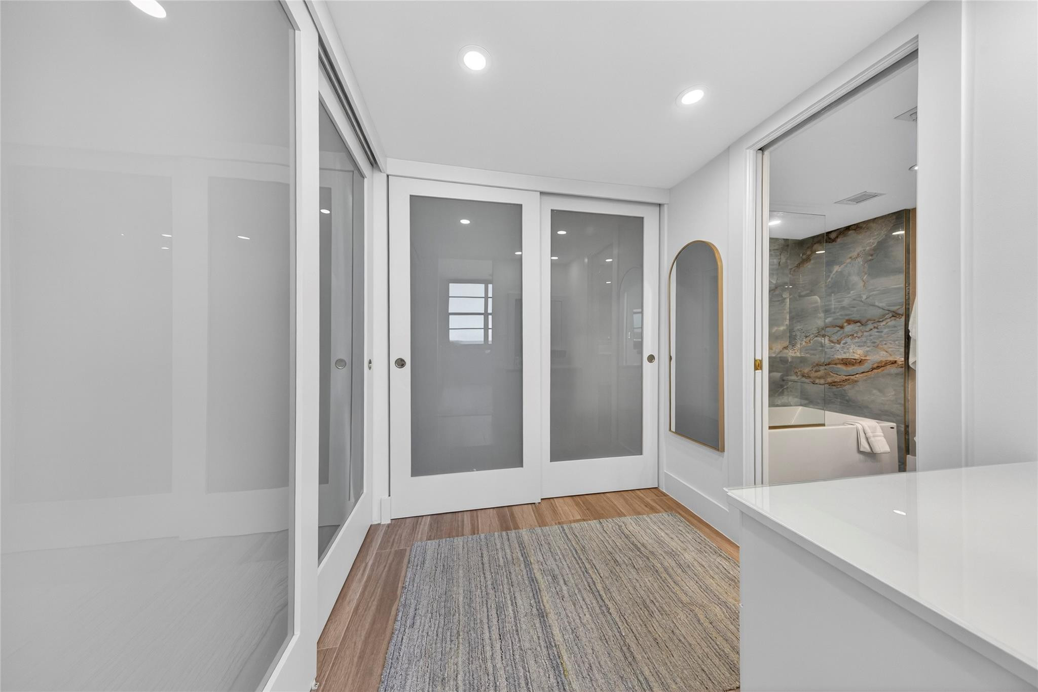 Admiralty Towers - Residential