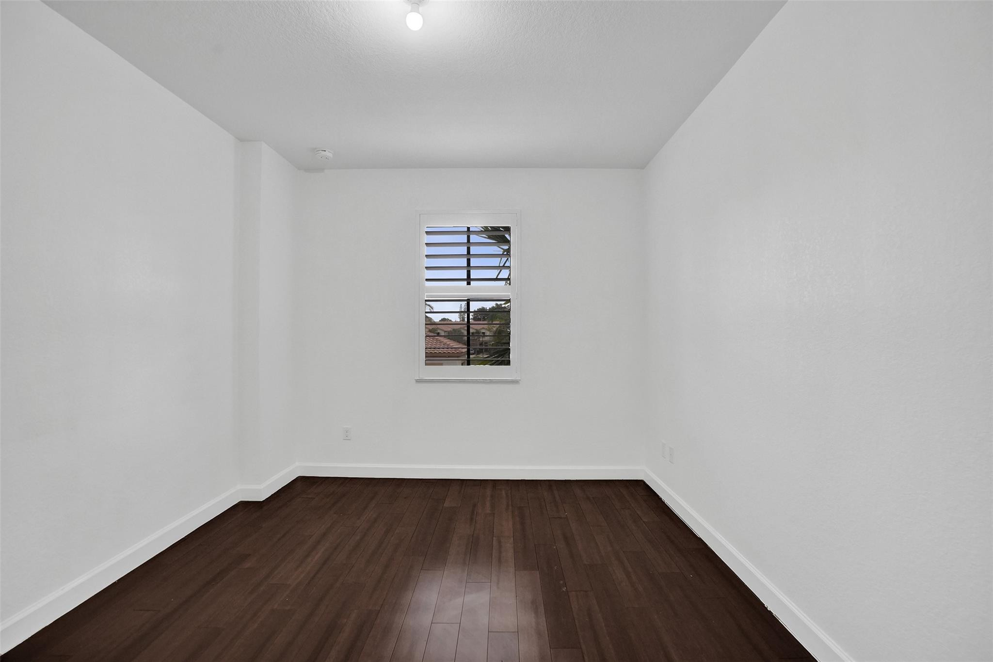 Simonton Court 176-49 B - Residential Lease