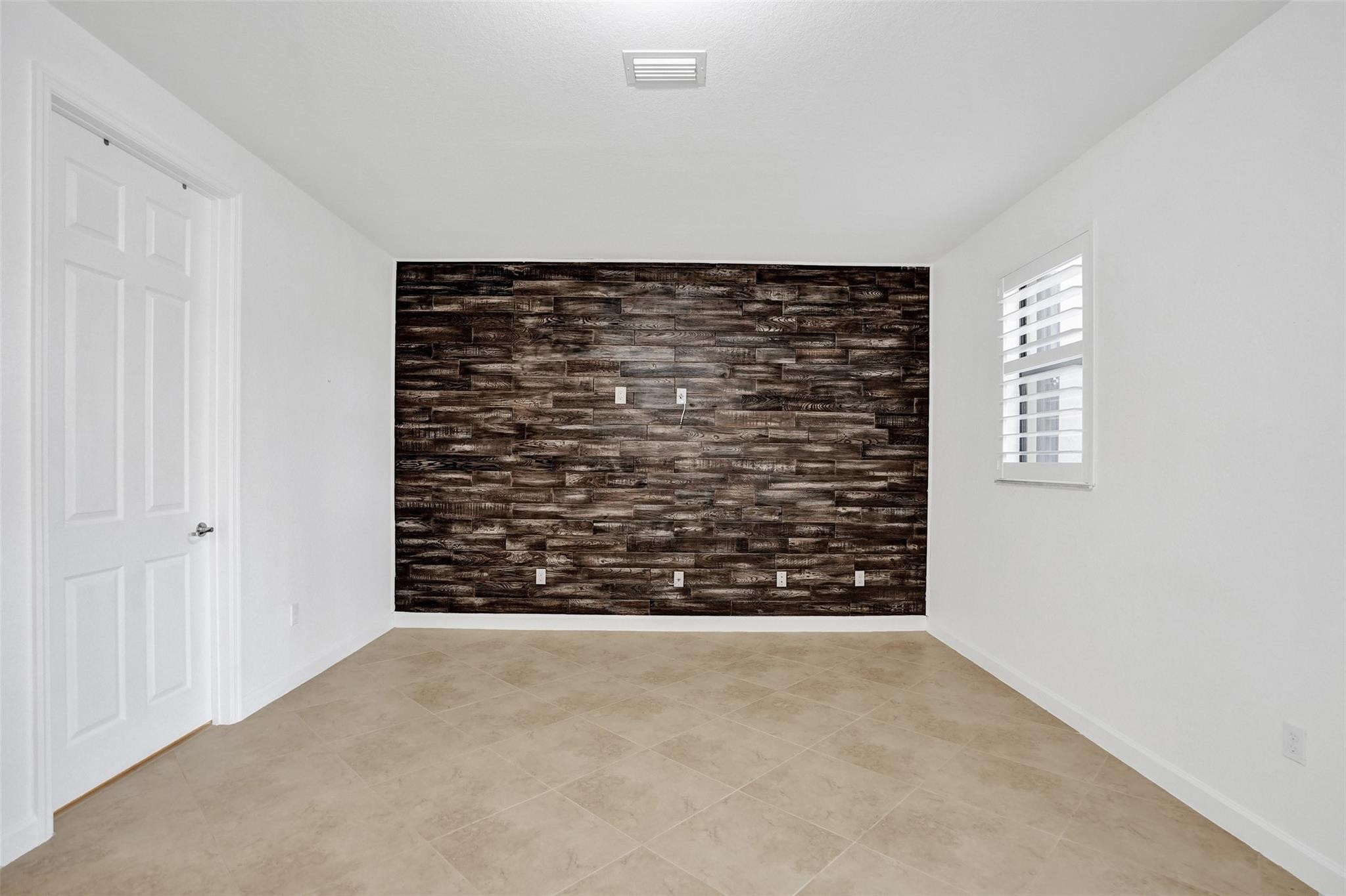 Simonton Court 176-49 B - Residential Lease