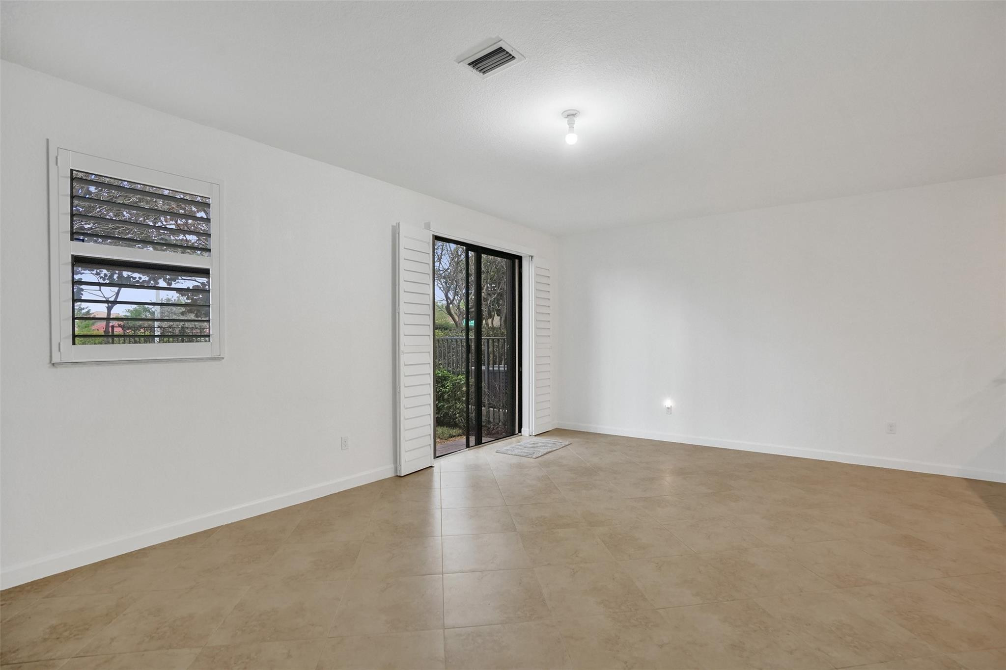 Simonton Court 176-49 B - Residential Lease