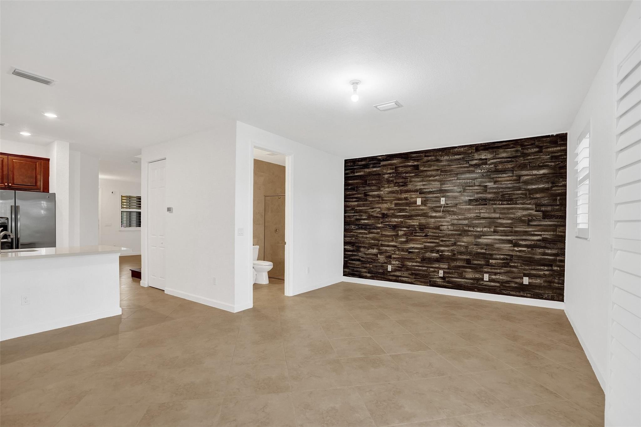 Simonton Court 176-49 B - Residential Lease