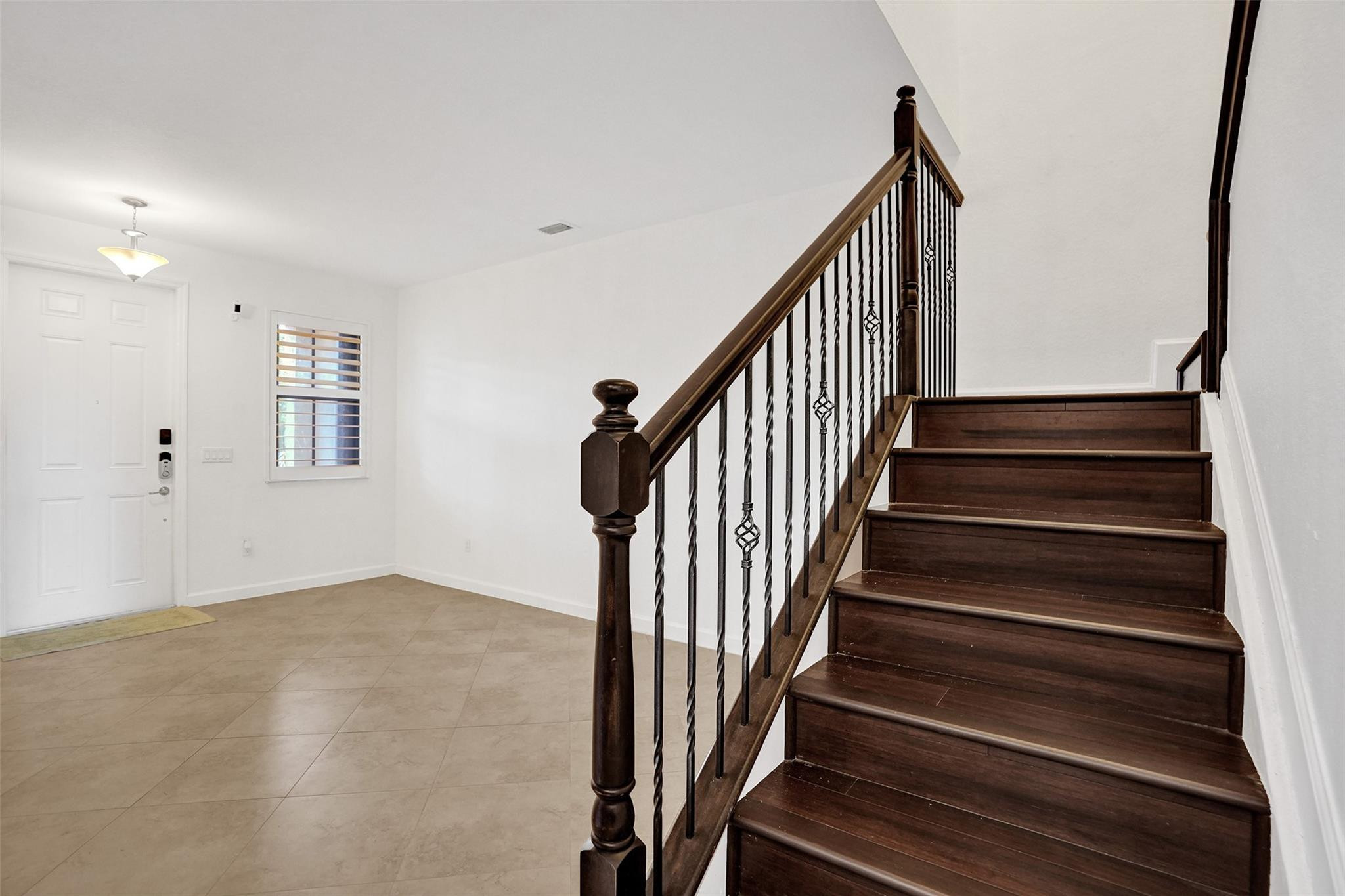 Simonton Court 176-49 B - Residential Lease