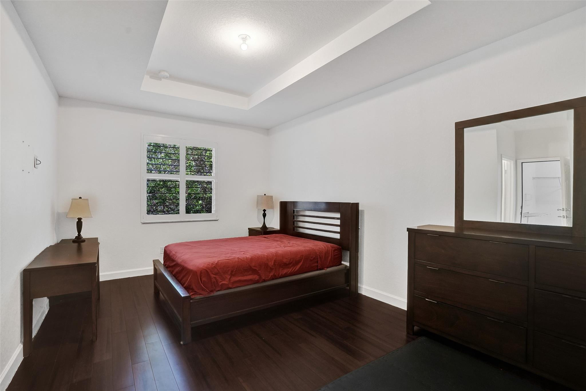 Simonton Court 176-49 B - Residential Lease