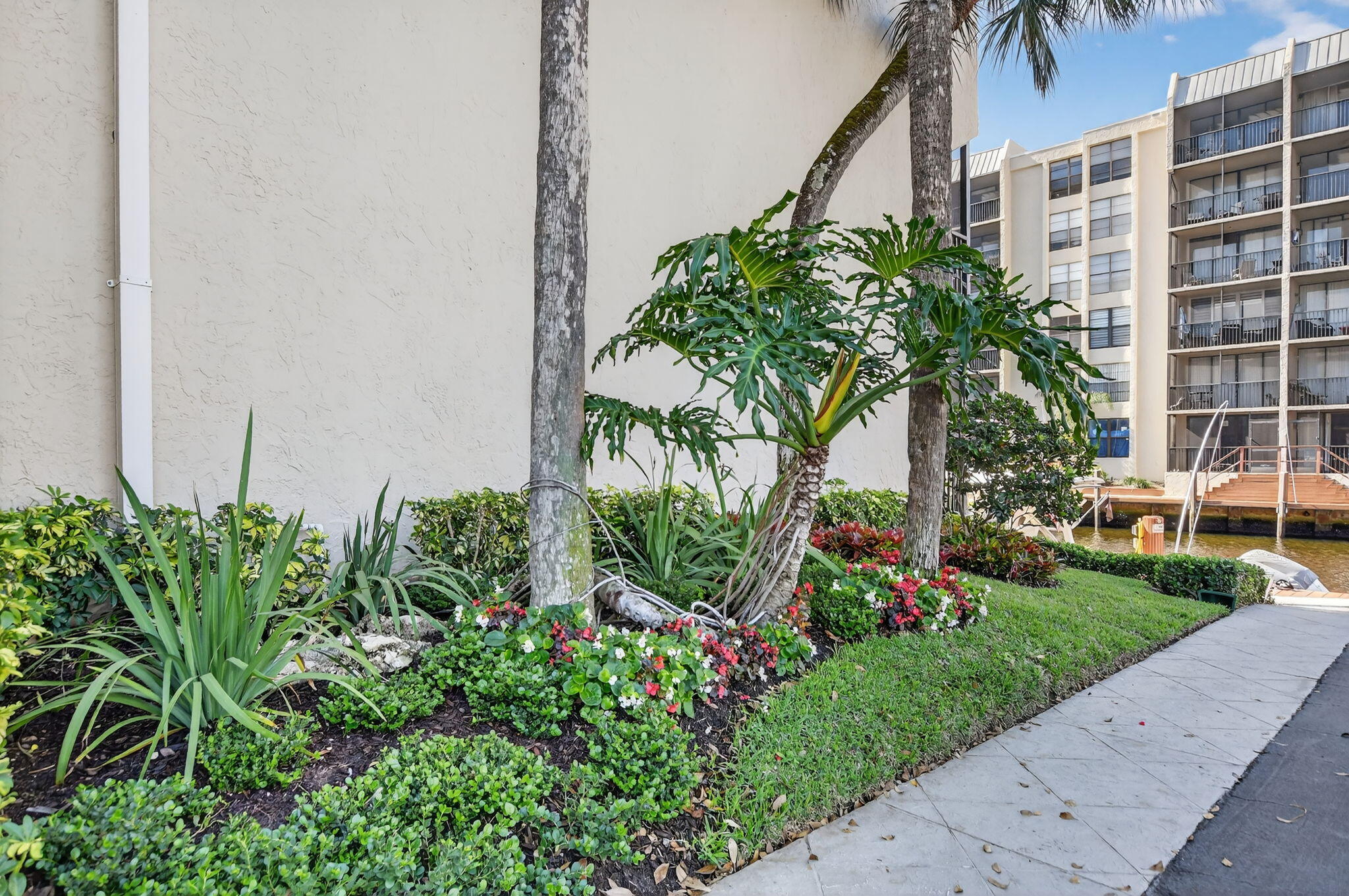 Boca Bayou - Residential Lease