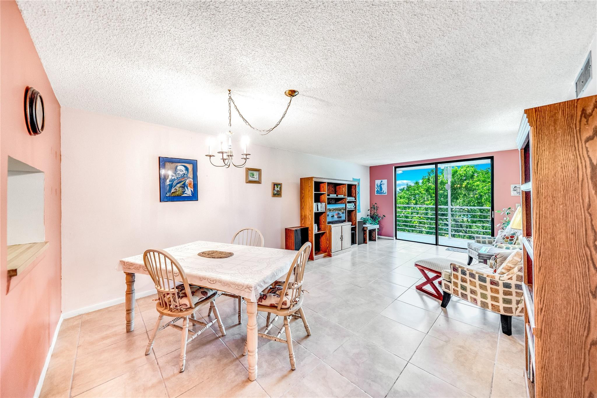 2860 Somerset Drive 404K