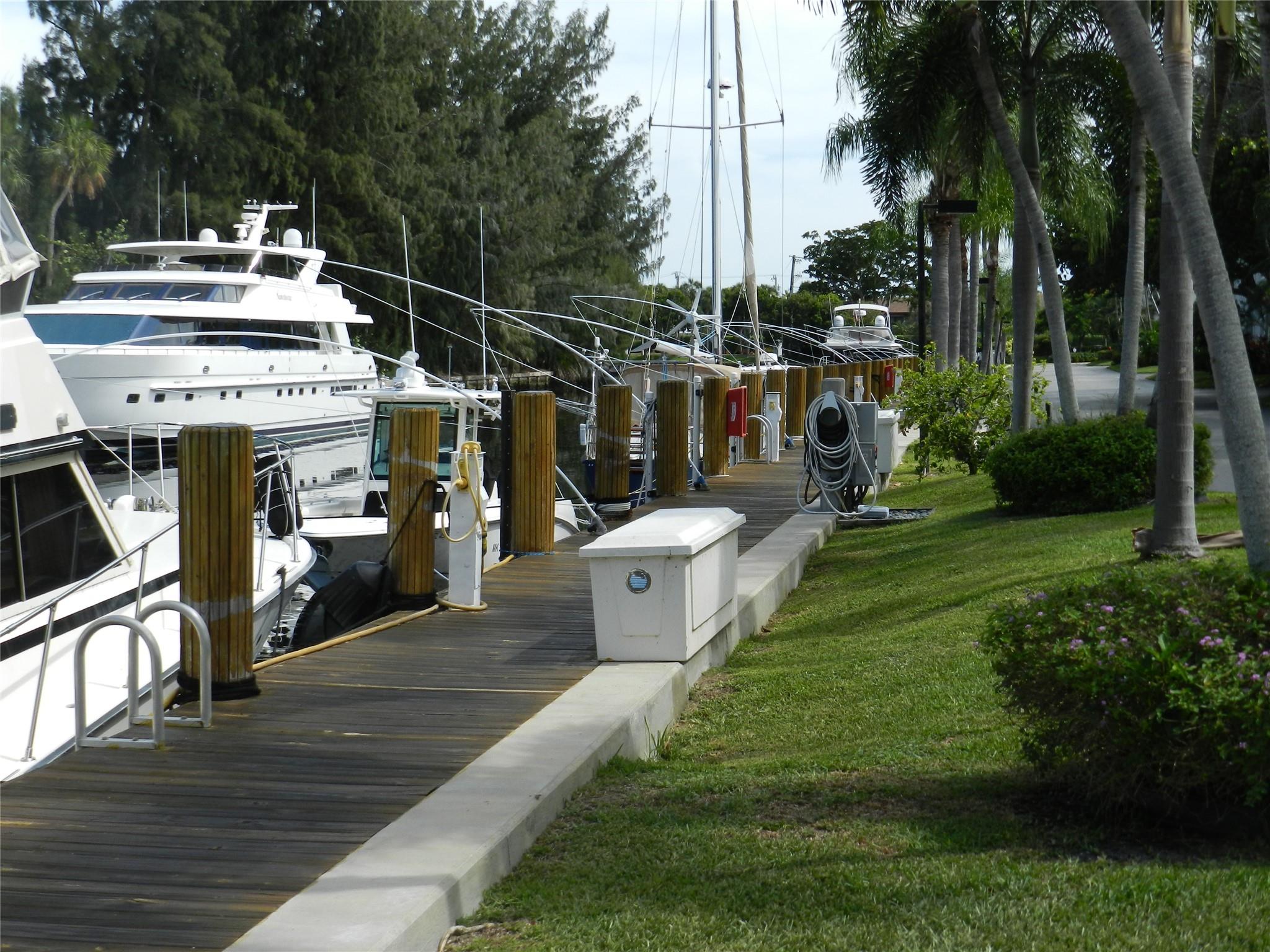 Bay Colony - Residential Lease