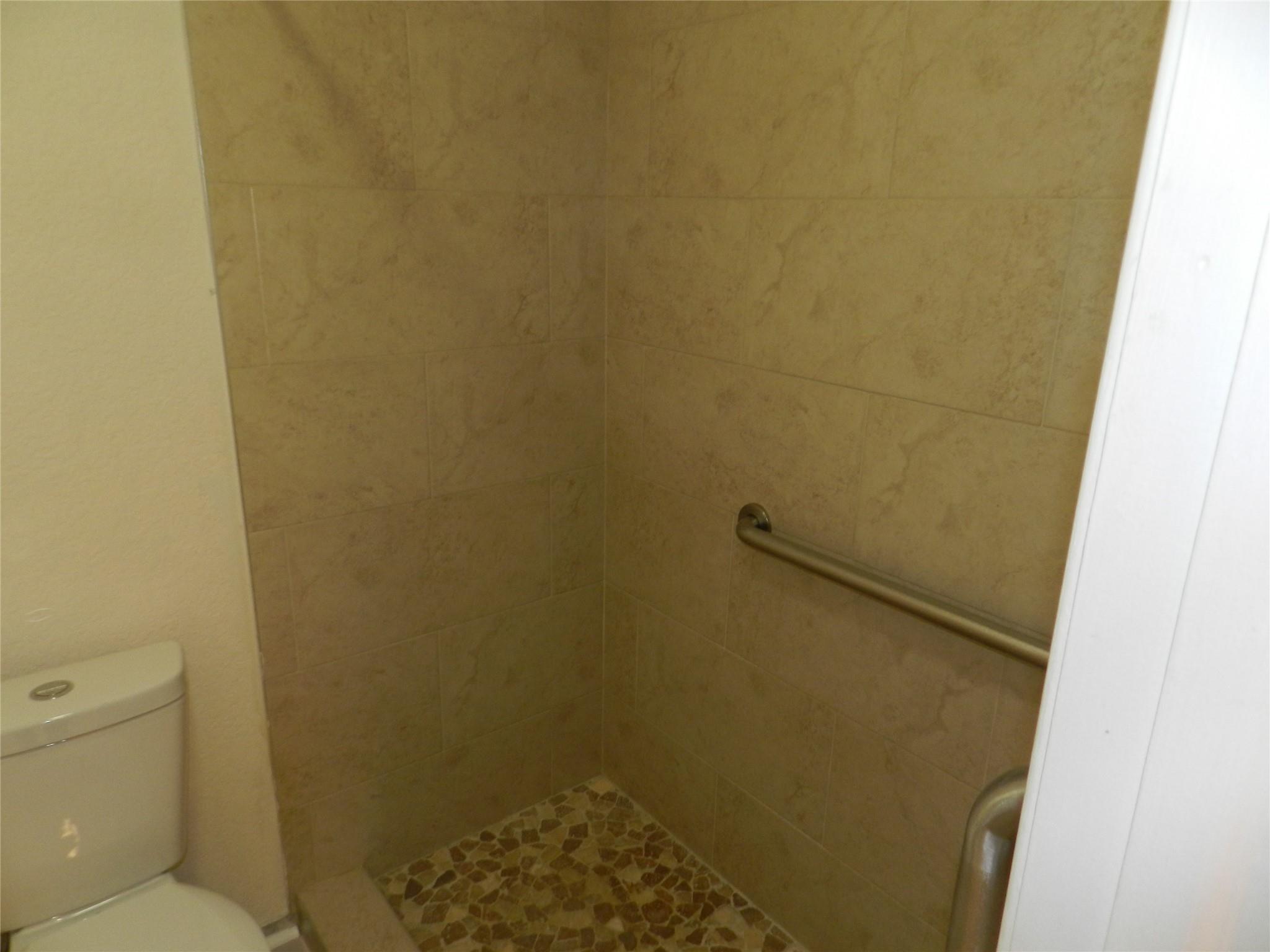 Bay Colony - Residential Lease