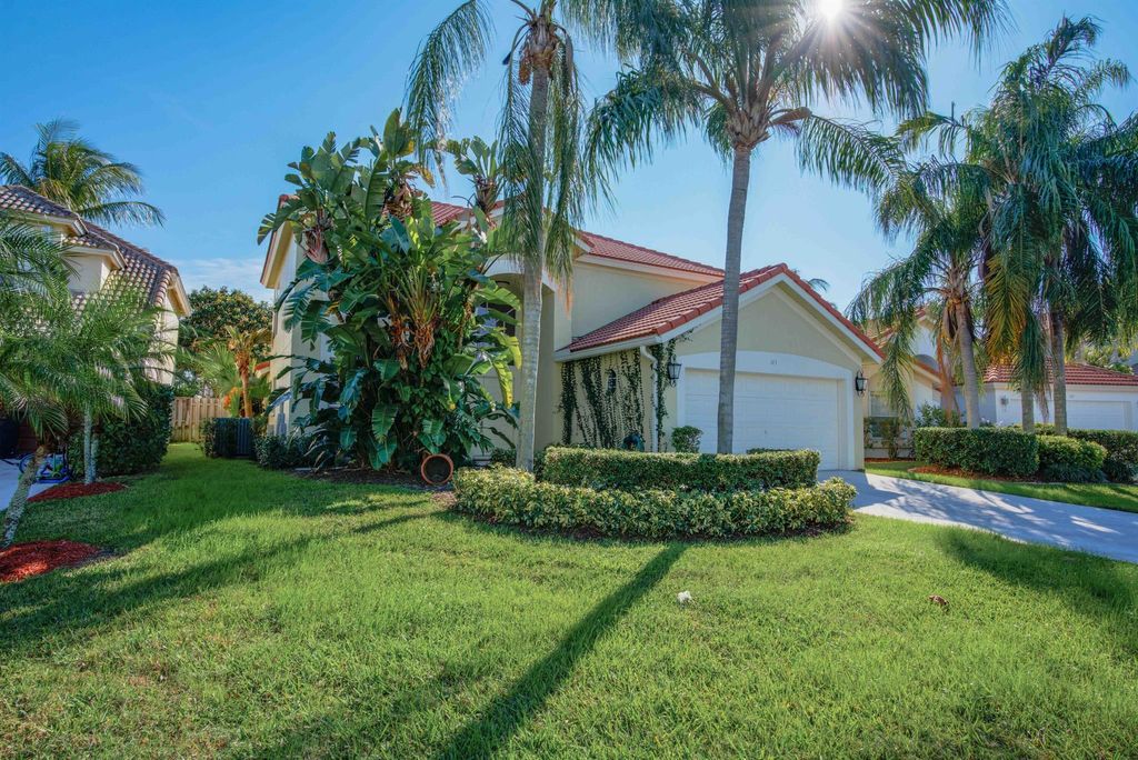 Photo of 163 St Michaels Court, Jupiter, FL 33458 (MLS # R10998746)