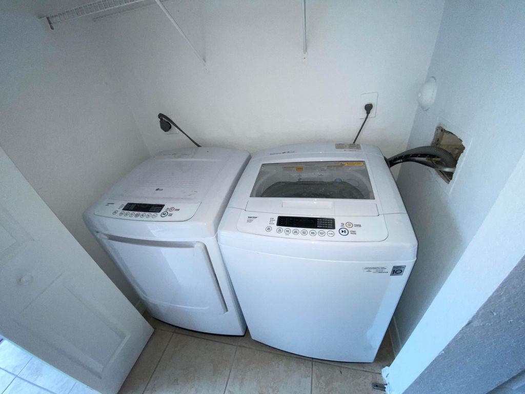 Photo of 618 NE 1st Street #B, Boynton Beach, FL 33435 (MLS # B26023709)