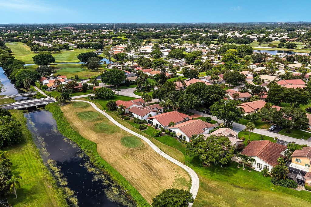 Photo of 5569 Lakeview Mews Drive, Boynton Beach, FL 33437 (MLS # B26062082)