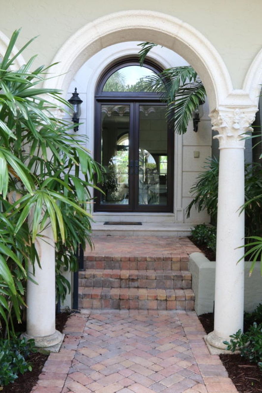 In-Town beautiful 5BD/6.5BA townhome, convienctly located one block from Worth Avenue, Shopping & Fine Dining and steps from the ocean. Featured in Florida Design Magazine, this townhome offers Jerusalem stone flooring and carpeted bedrooms, SubZero & Viking appliances in an eat-in kitchen, a wet bar, an elevator, gas fireplace, a heated pool surrounded by lush landscaping, private balconies leading from bedrooms, views of the ocean from the top floor balcony and master bedroom, two laundry rooms, two car garage and private gated entrance.