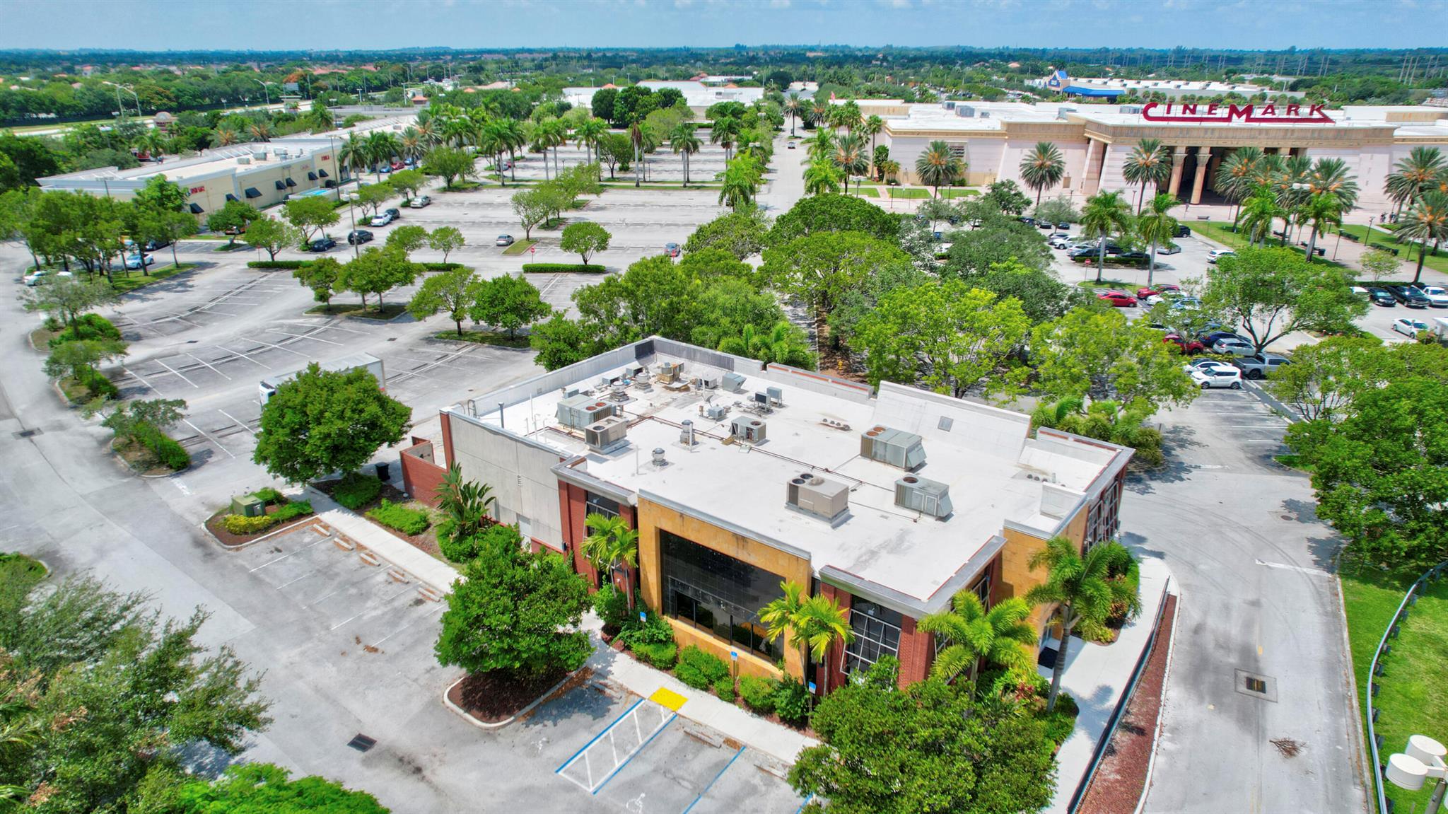 BRITANNIA - Residential