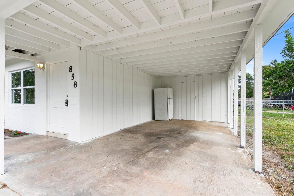 Photo of 858 Kanner Drive, Fort Pierce, FL 34982 (MLS # R10942784)