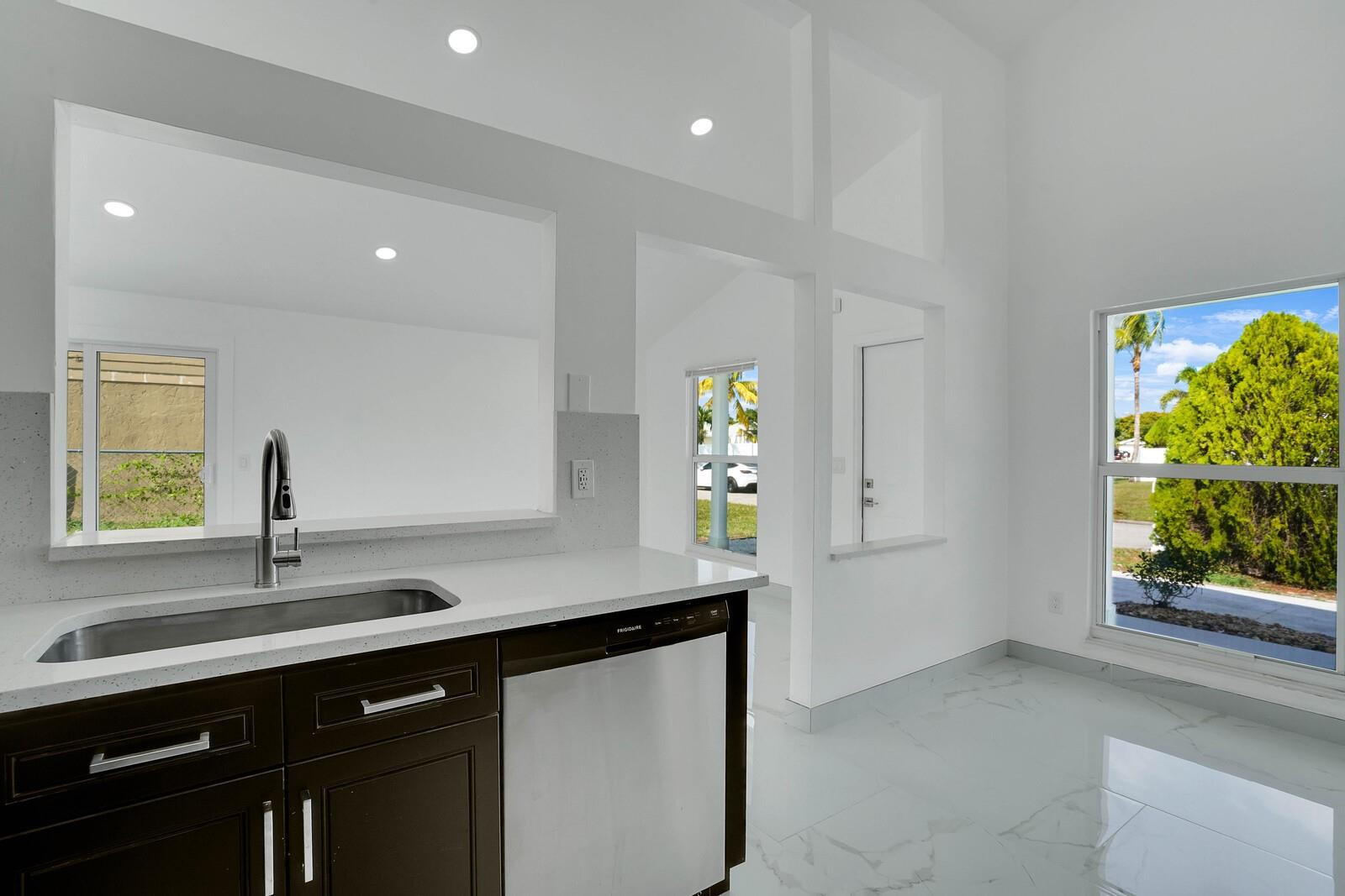 Country Park At Boca Rato - Residential Lease