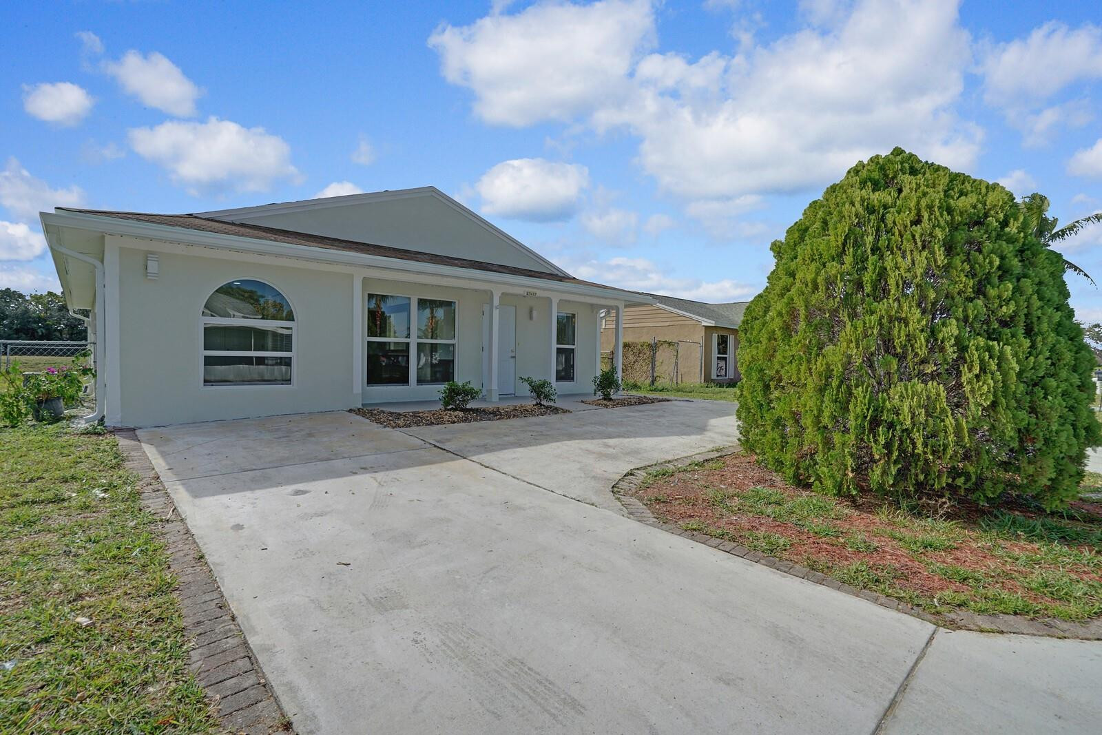 Country Park At Boca Rato - Residential Lease