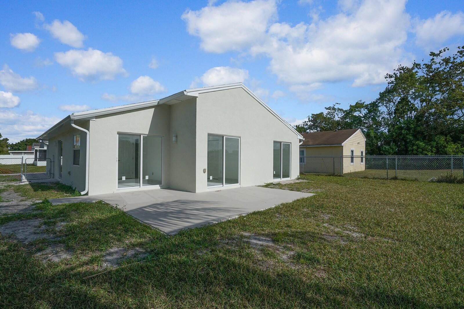 Country Park At Boca Rato - Residential Lease